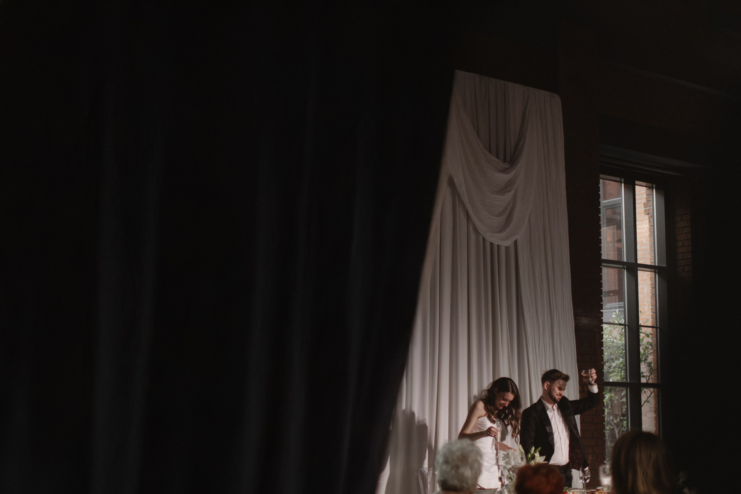 Собираемся на свадьбу вместе с фотосессией для двоих на утренние сборы. Свадебный, репортажный и портретный фотограф Сочи, Краснодар. Александра Зайцева