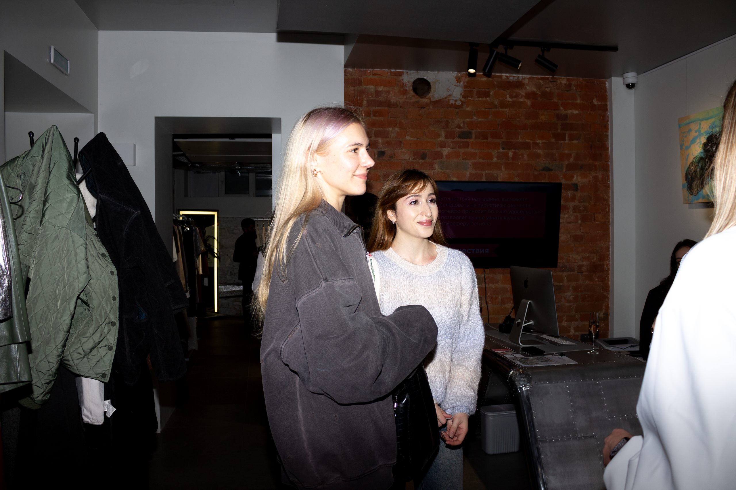 Вернисаж Таро Анонс & Make Me Happy. Крылов Кирилл Фотограф Москва