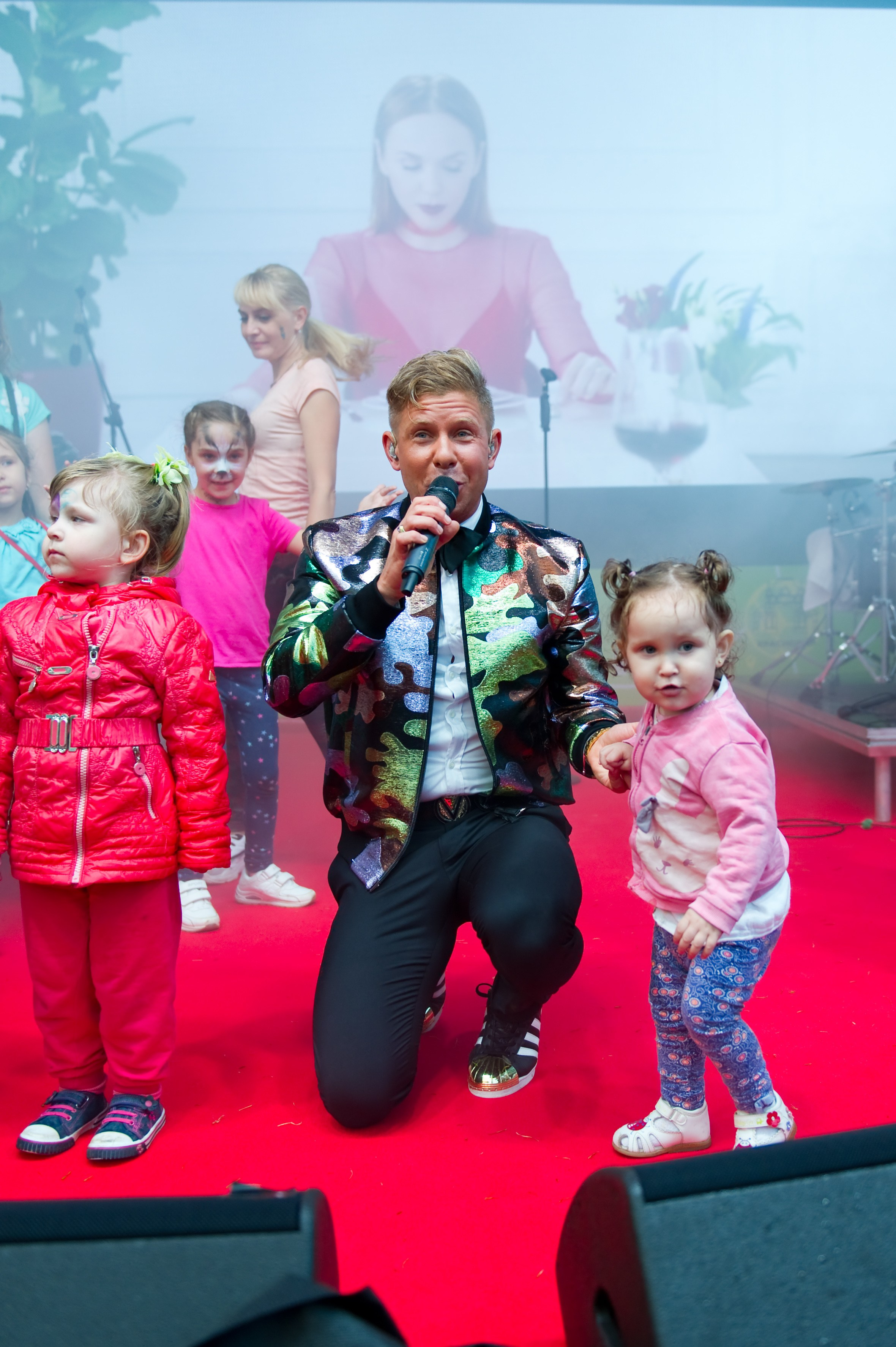 Турбофутбол (корпоративное соревнование «Пятерочки»). Репортажный фотограф и видеограф Слава Думчев. Тимбилдинги, отчетники, корпоративы