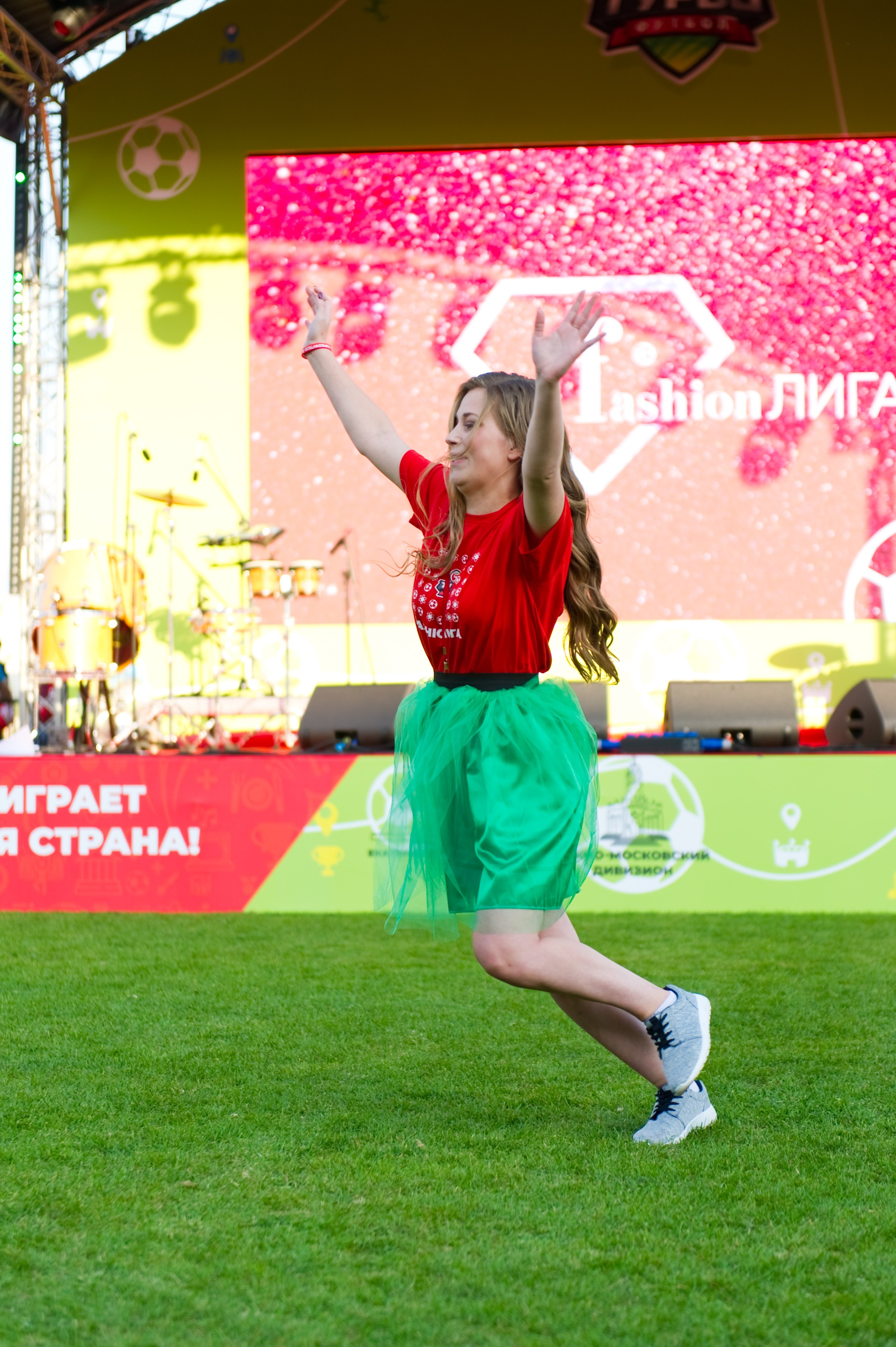 Турбофутбол (корпоративное соревнование «Пятерочки»). Репортажный фотограф и видеограф Слава Думчев. Тимбилдинги, отчетники, корпоративы