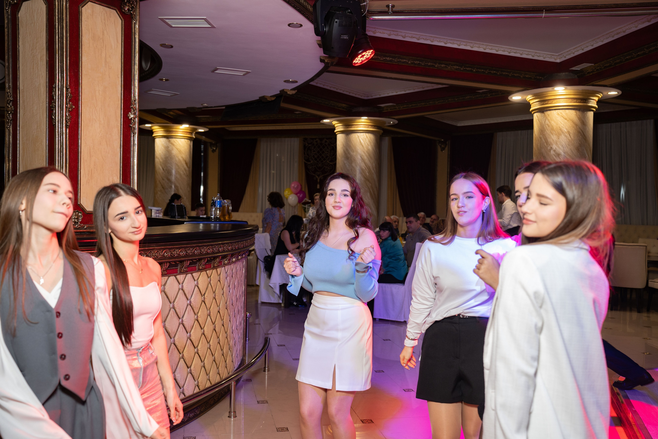 ДНИ РОЖДЕНИЯ. Свадебный, семейный, фэшн фотограф, школьный фотограф в Сочи