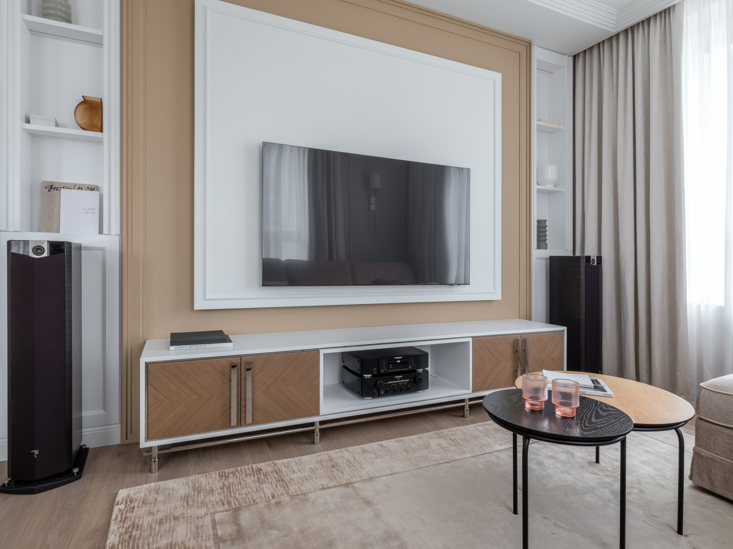 Квартира в КД «Ленина 8» реализованная дизайн-студией «IDF-Design» — Интерьерный фотограф Коваль Илья. Коваль Илья — Интерьерный и архитектурный фотограф