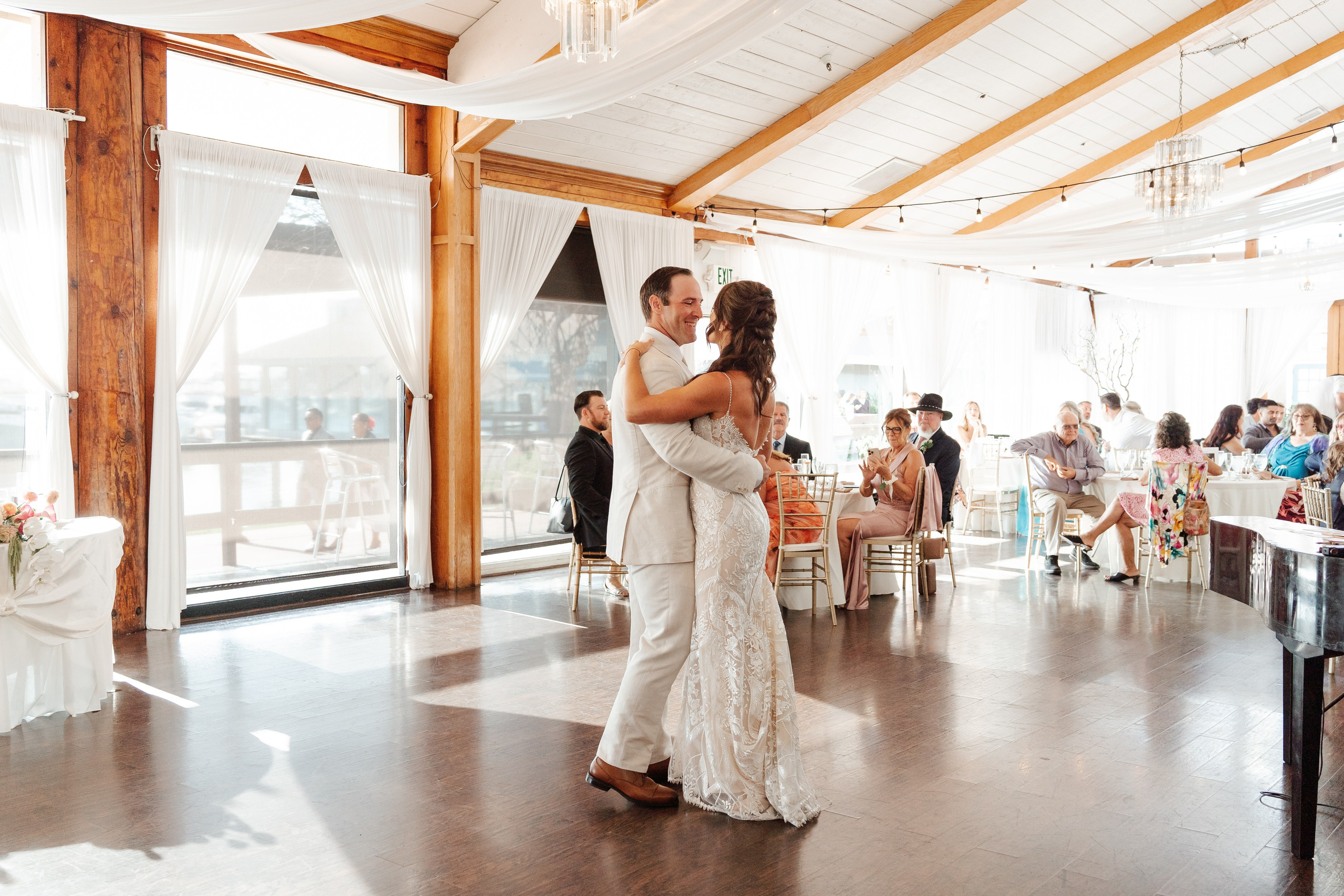 2025-08-16_BryanAmber. Ретушер Зенькевич Света