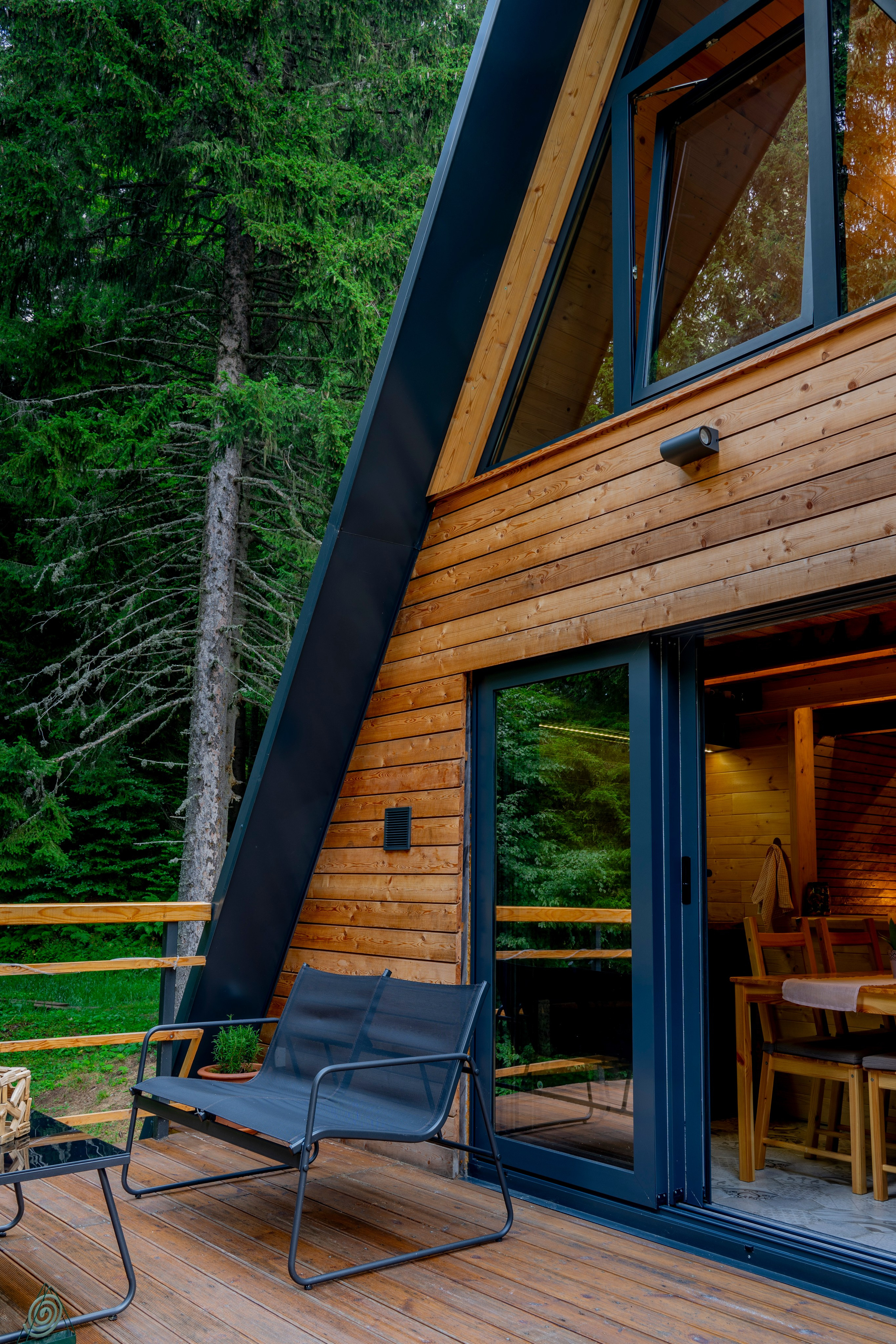 Viktorija Chalet. Photographer Liana Sudets Serbia Kopaonik Brzece Brus