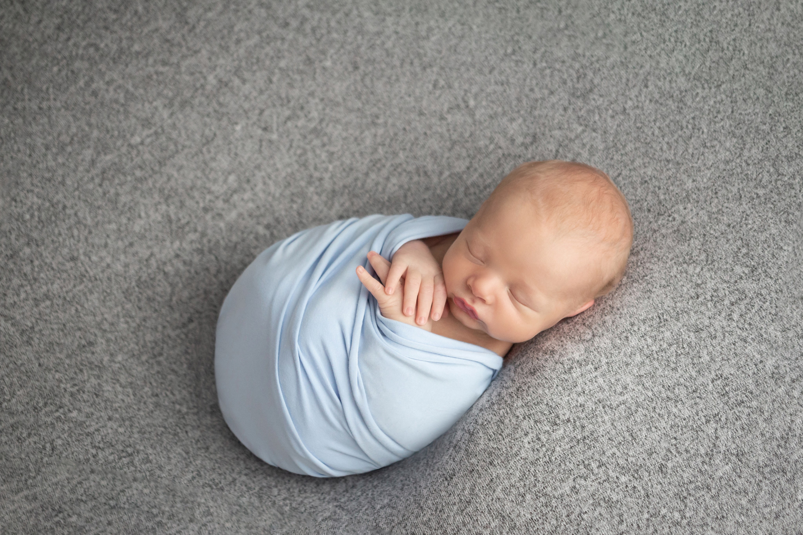 Классический стиль newborn. Фотограф новорождённых Анапа Елена Кушнарь