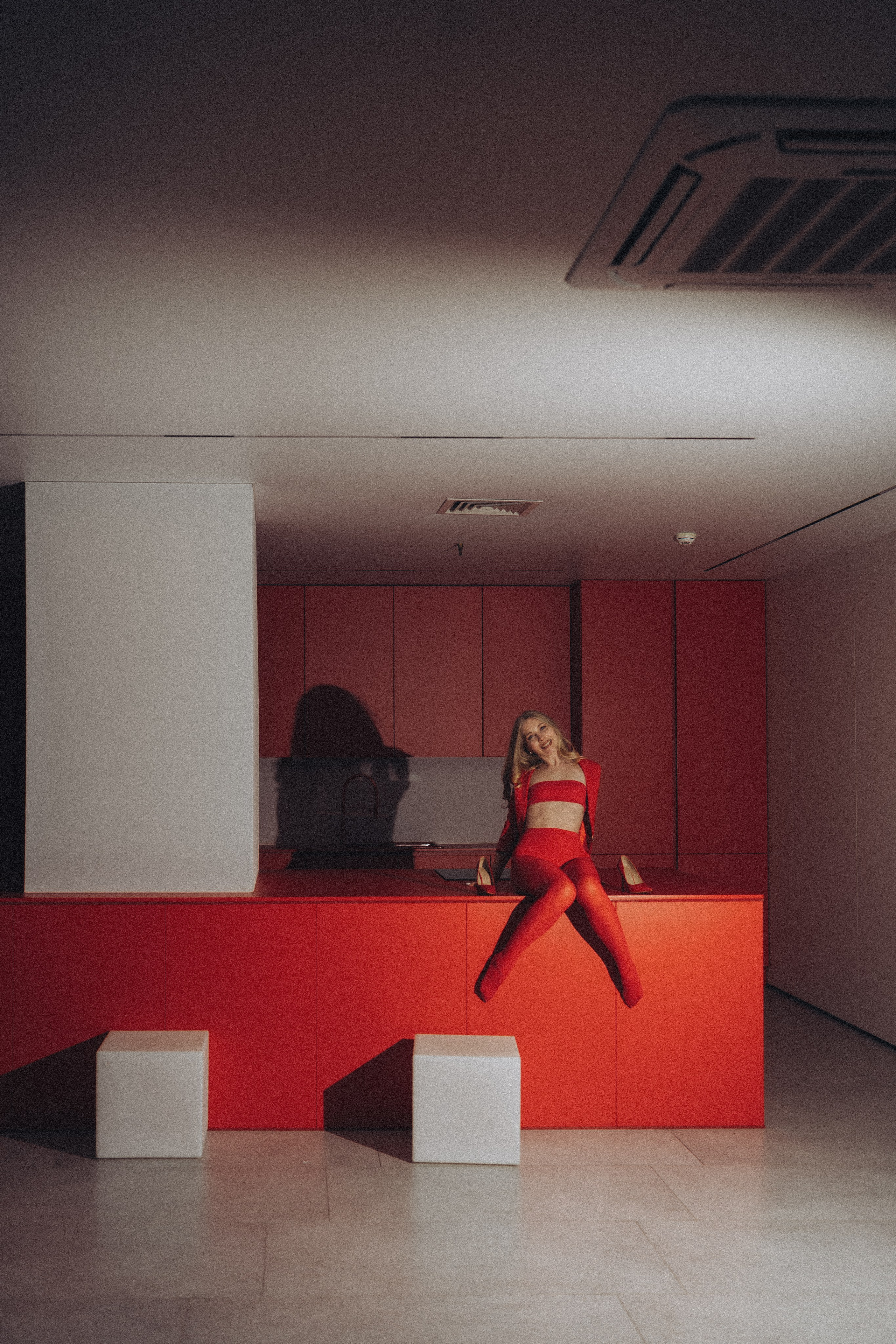 ФОТОСЕССИЯ К НОВОМУ ГОДУ В СТУДИИ С ЕЛОЧКОЙ КРАСИВЫЙ ОБРАЗ. Профессиональный фотограф, Санкт-Петербург — Виктория Богомолова