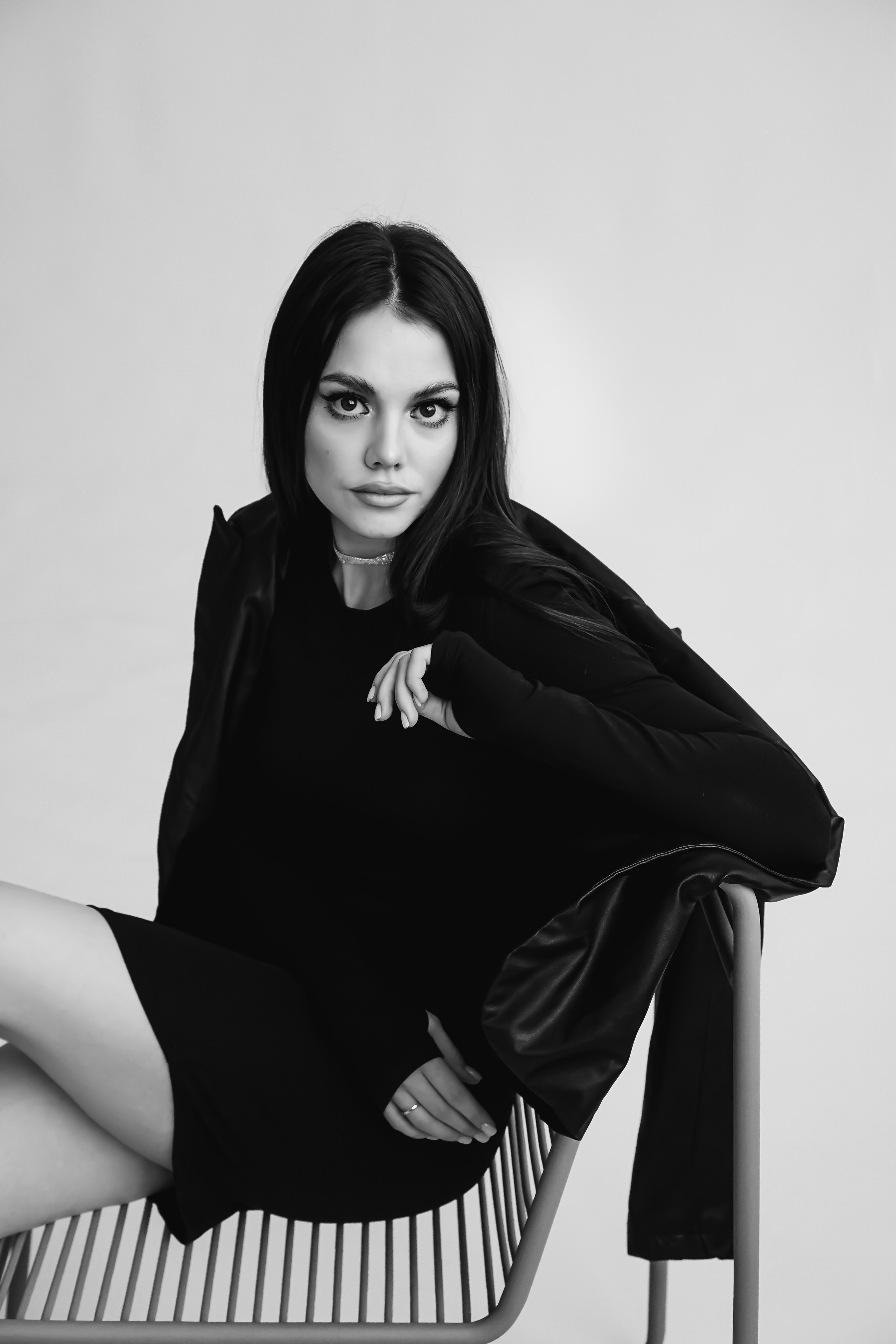 ЖЕНСКИЙ ПОРТРЕТ. Главная