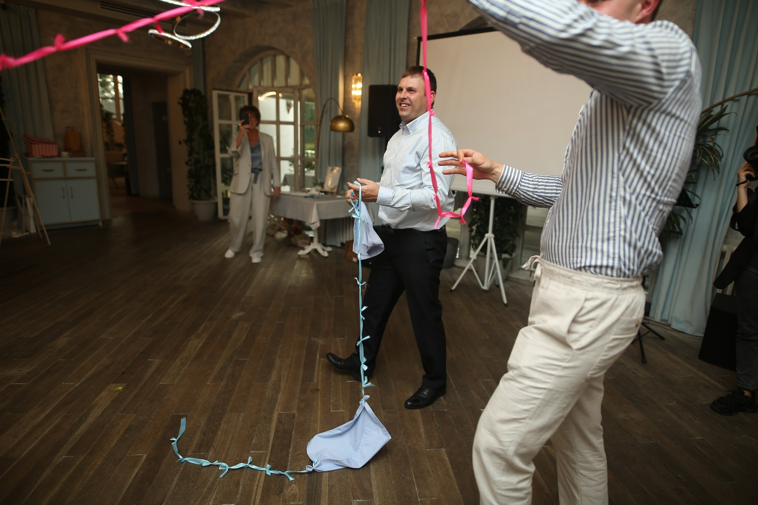 Свадебный ведущий на любое мероприятие в Москве. Свадебный ведущий в Москве Саксофон на свадьбу