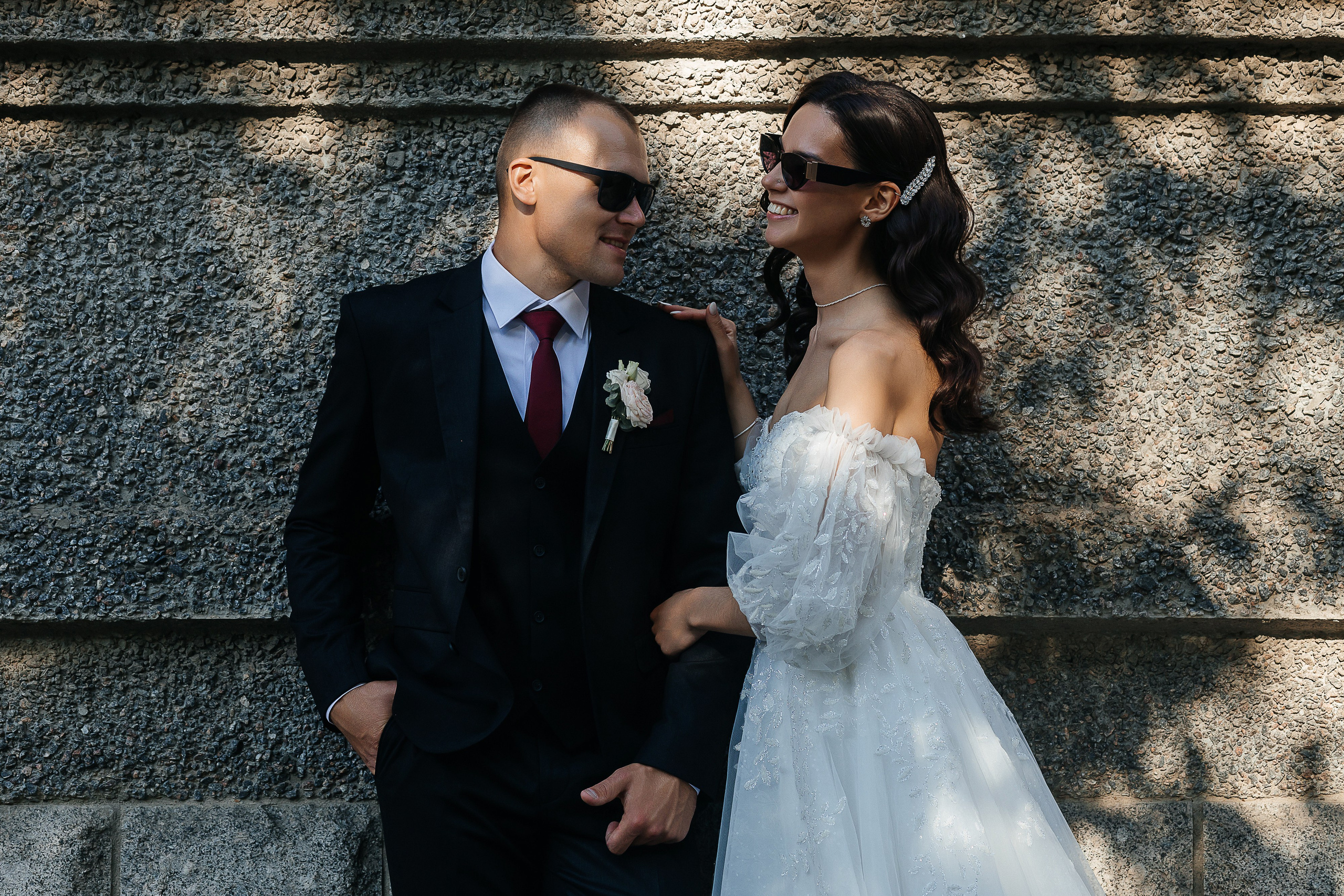 Волшебное утро невесты в номере отеля. Олег Сверчков | Свадебный фотограф Вологда