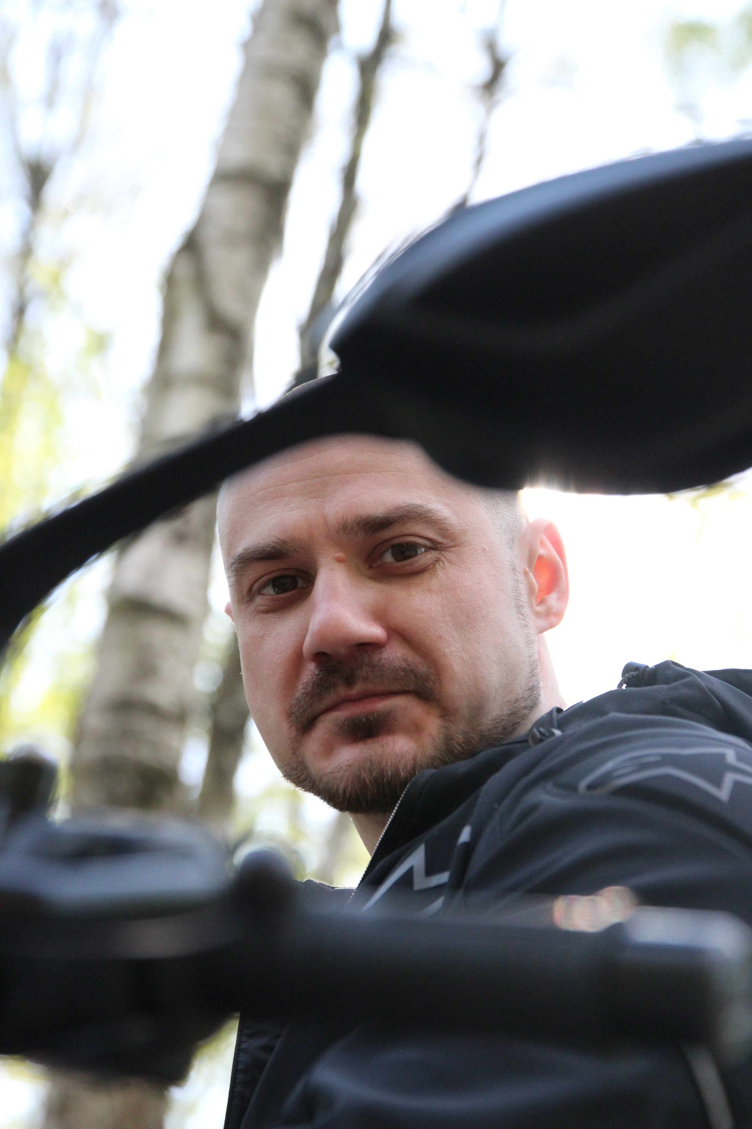 Алексей и мотоцикл 🏍️, парк Сокольники. Ваш личный фотограф в Москве Мила