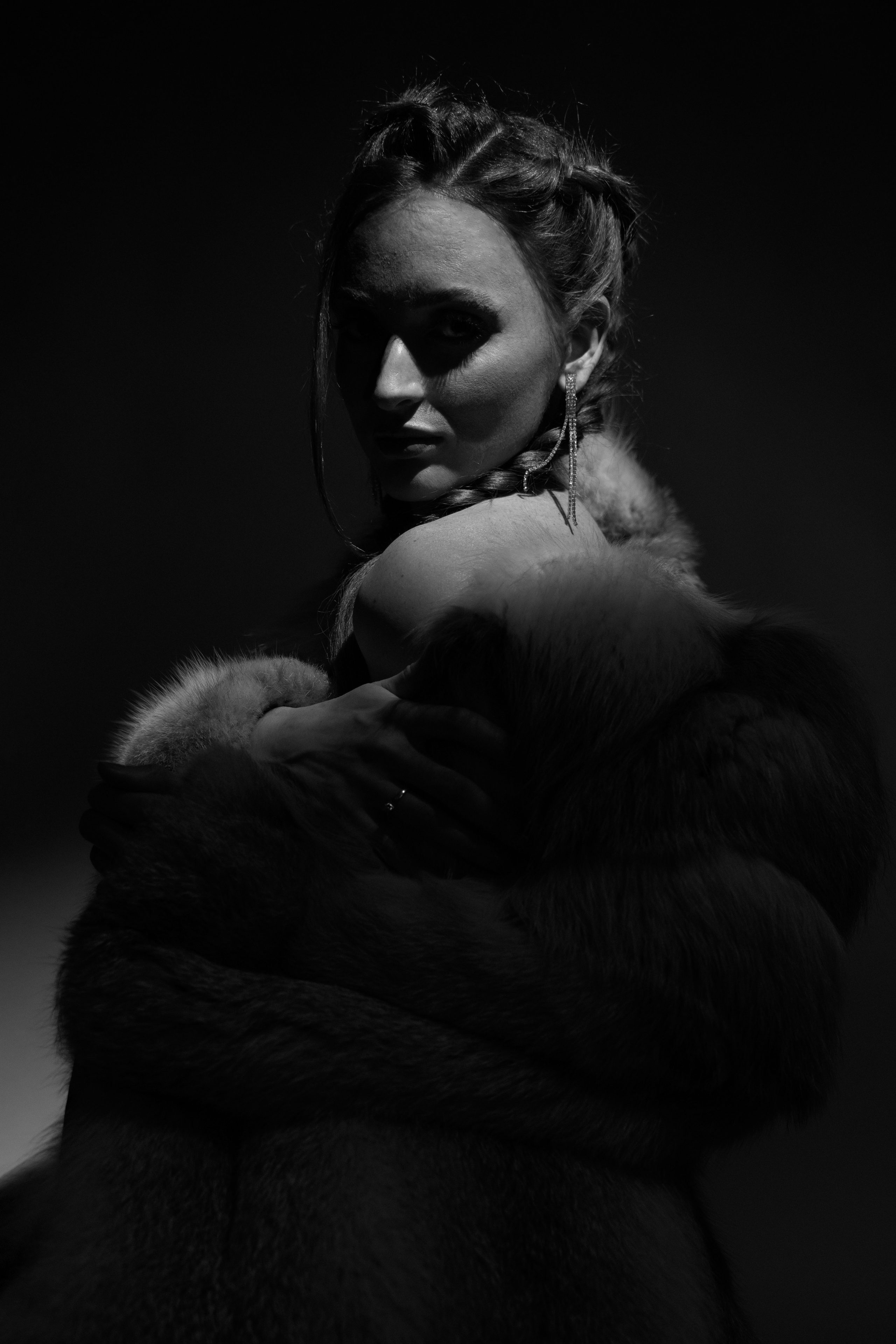 Елена в студии. Семейный фотограф в Омске Александра Яровикова