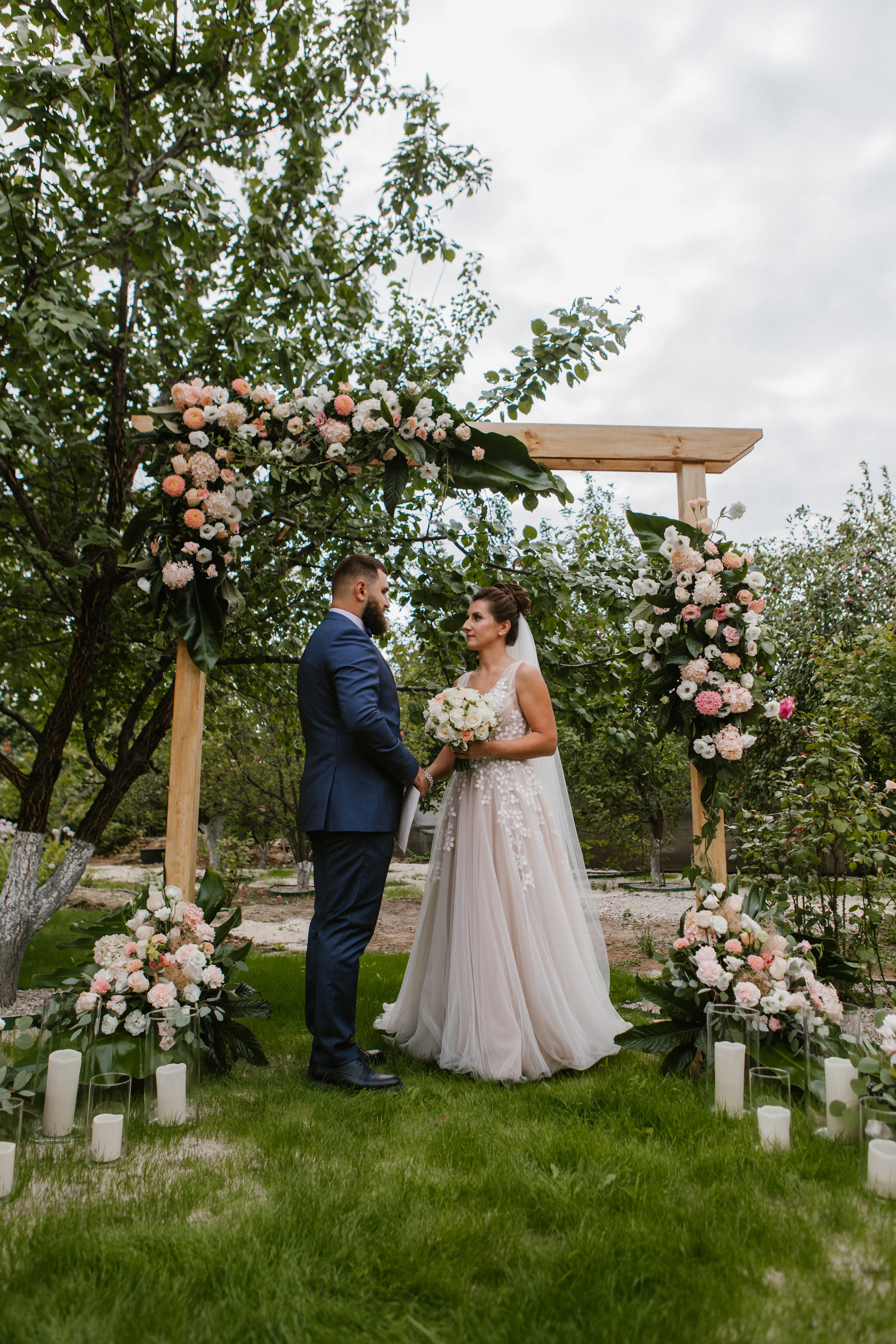 Свадебная фотосессия. Фотографы в городе Волгограде — Людмила Агеева и Алексей Околелов
