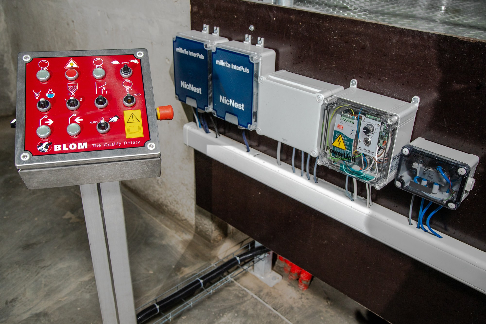 Съёмка для фирмы «Биотон». Репортажный, промышленный и маркетплейс-фотограф Дмитрий Чернат