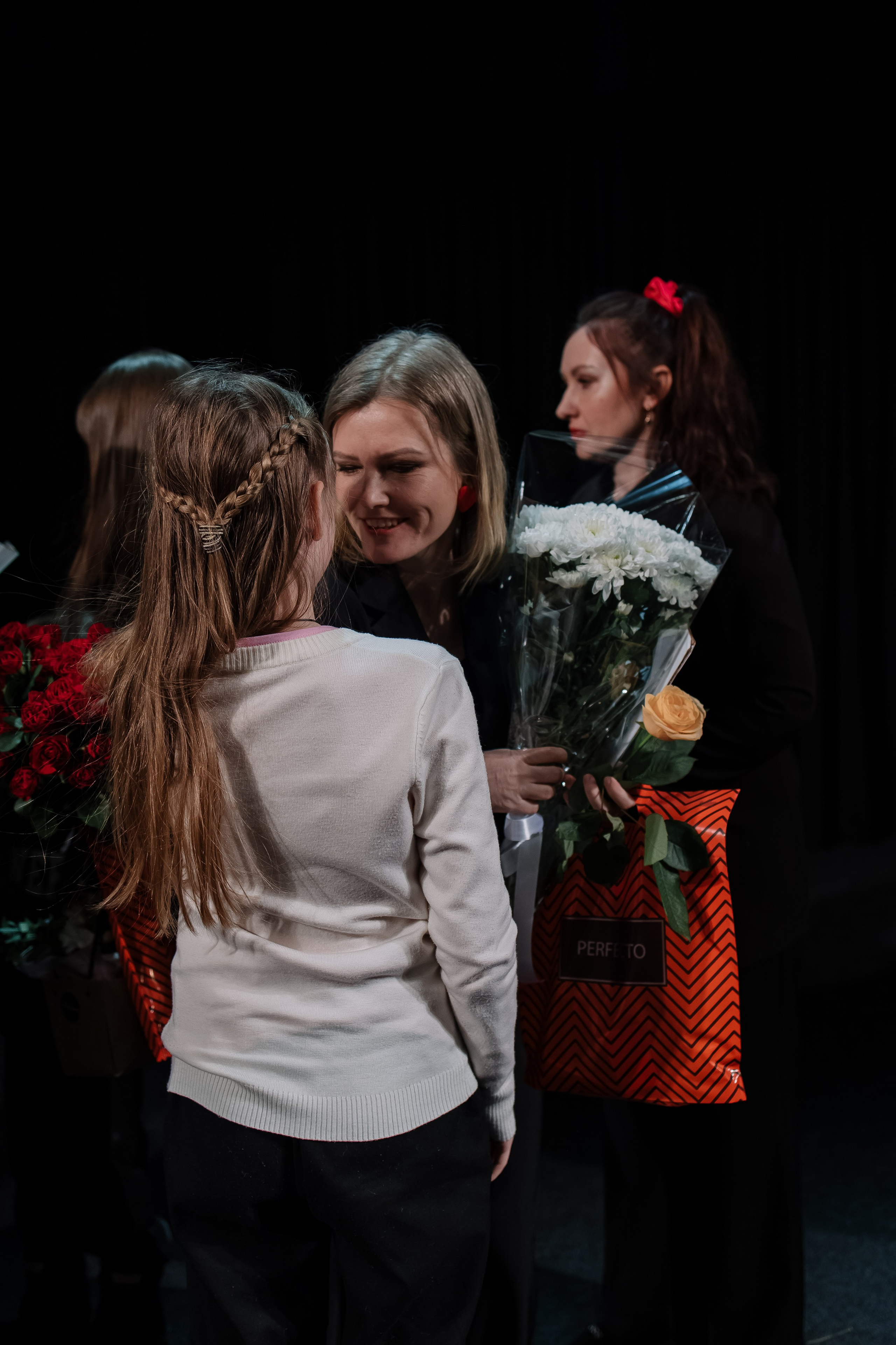 Спектакль. Свадебный фотограф