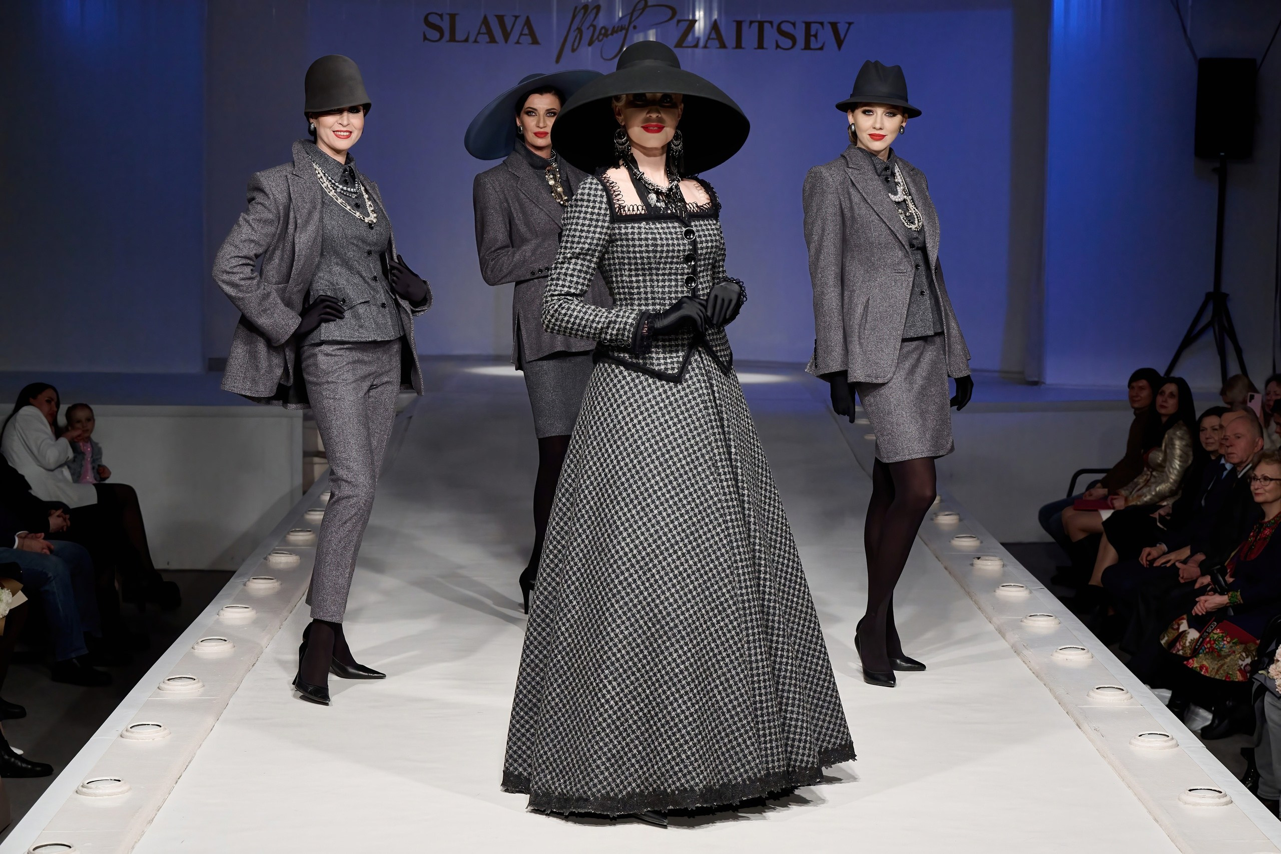 Последний показ Slava Zaitsev. 2 марта 2023. Дима Бабушкин. Фотограф. Подиум. Репортаж. Творчество. Дорого