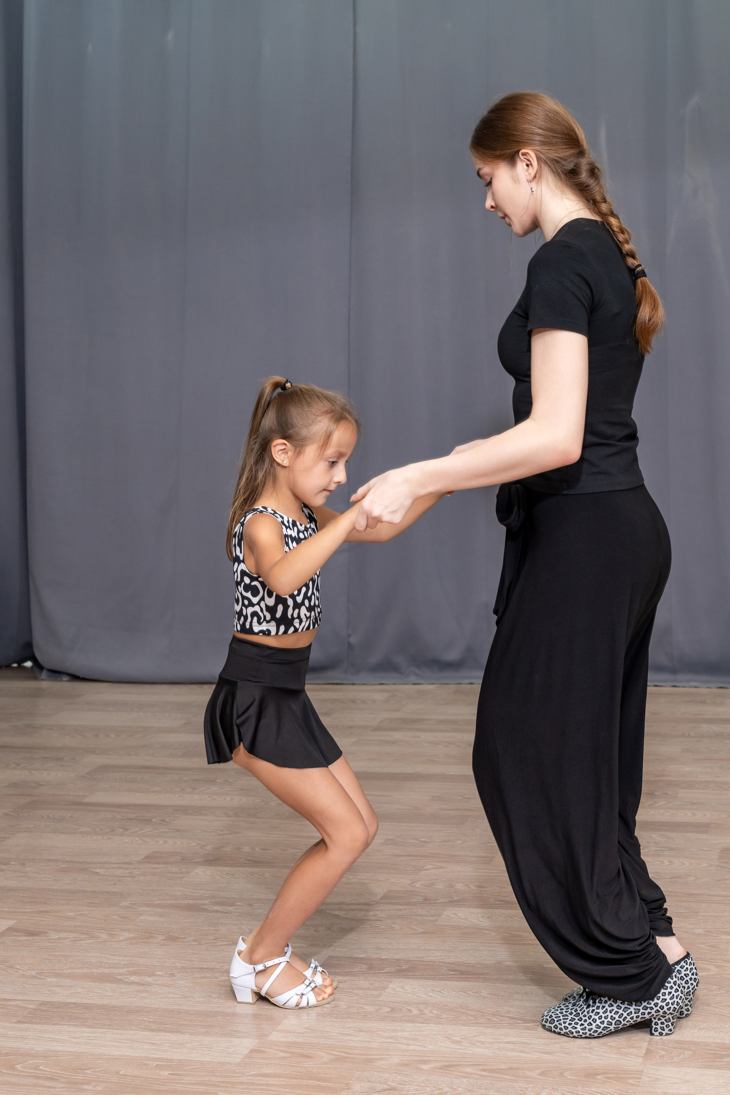 Группа 7-11 лет первый и второй год обучения. КонТакт — спортивные бальные танцы в Москве