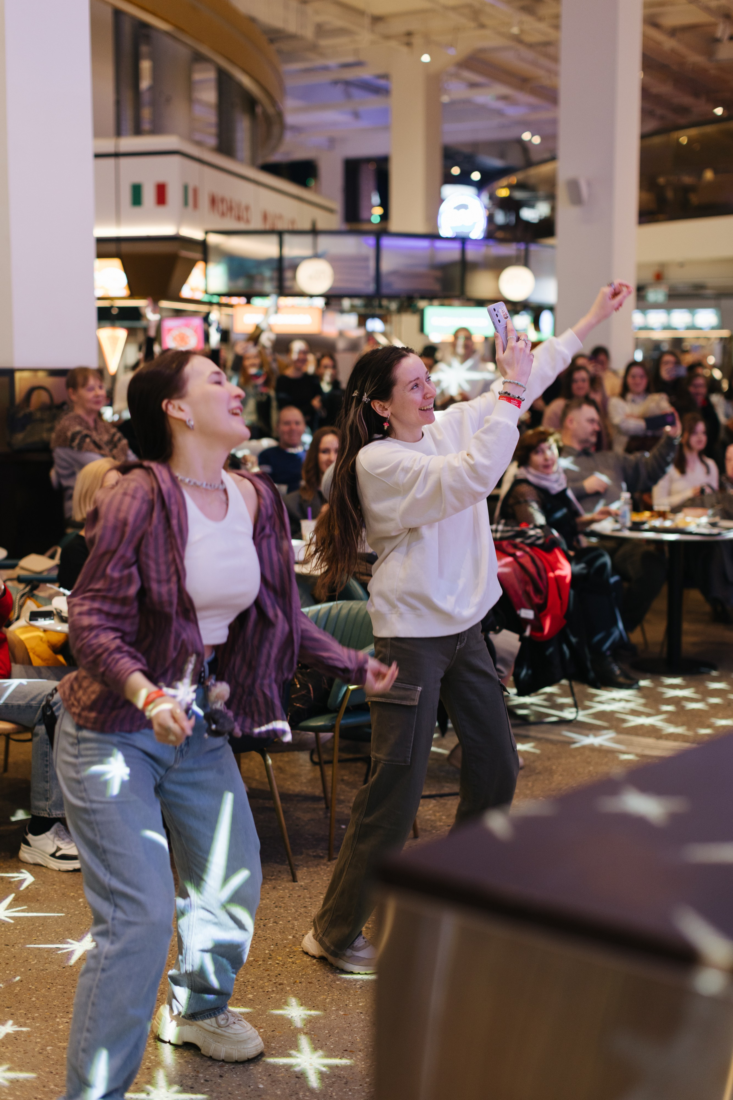 7–8 марта 2025 в пространстве «Три вокзала. Депо» / День 2 / фото Валерий Белобеев. Фотоотчеты «Ламбада-маркета»
