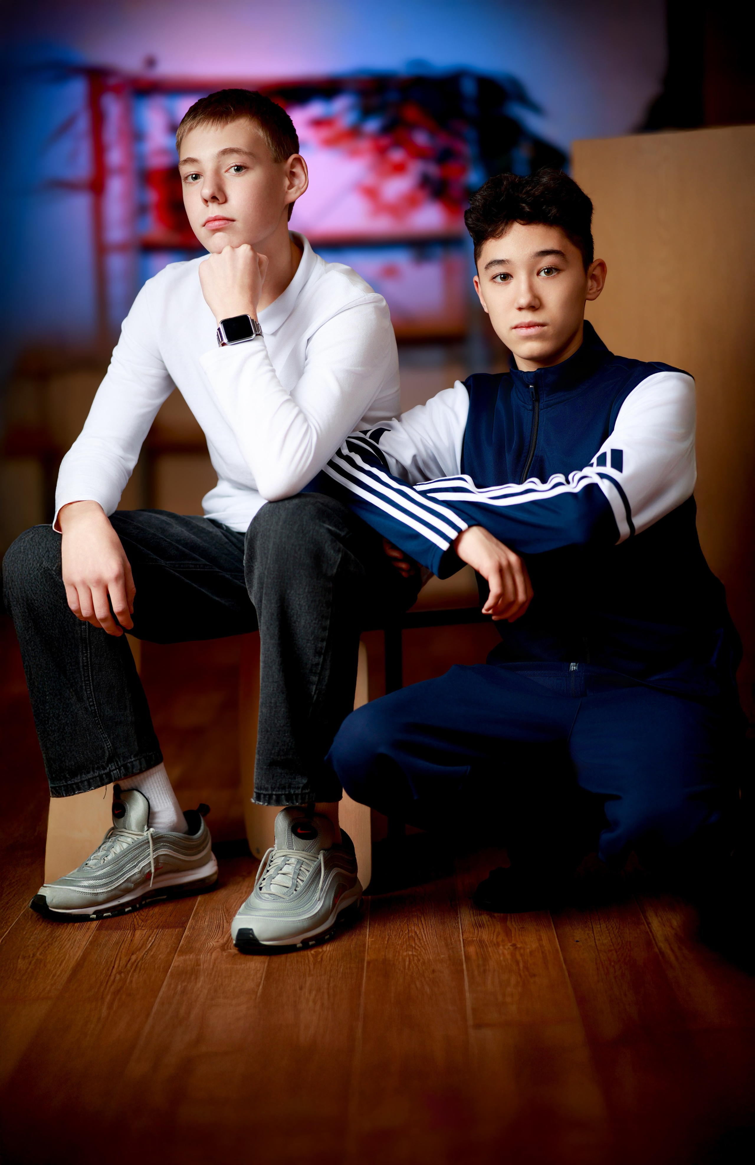 Фотосессия Выпуск 2026 9в класс. Артём Печерин фотограф в Оленегорске