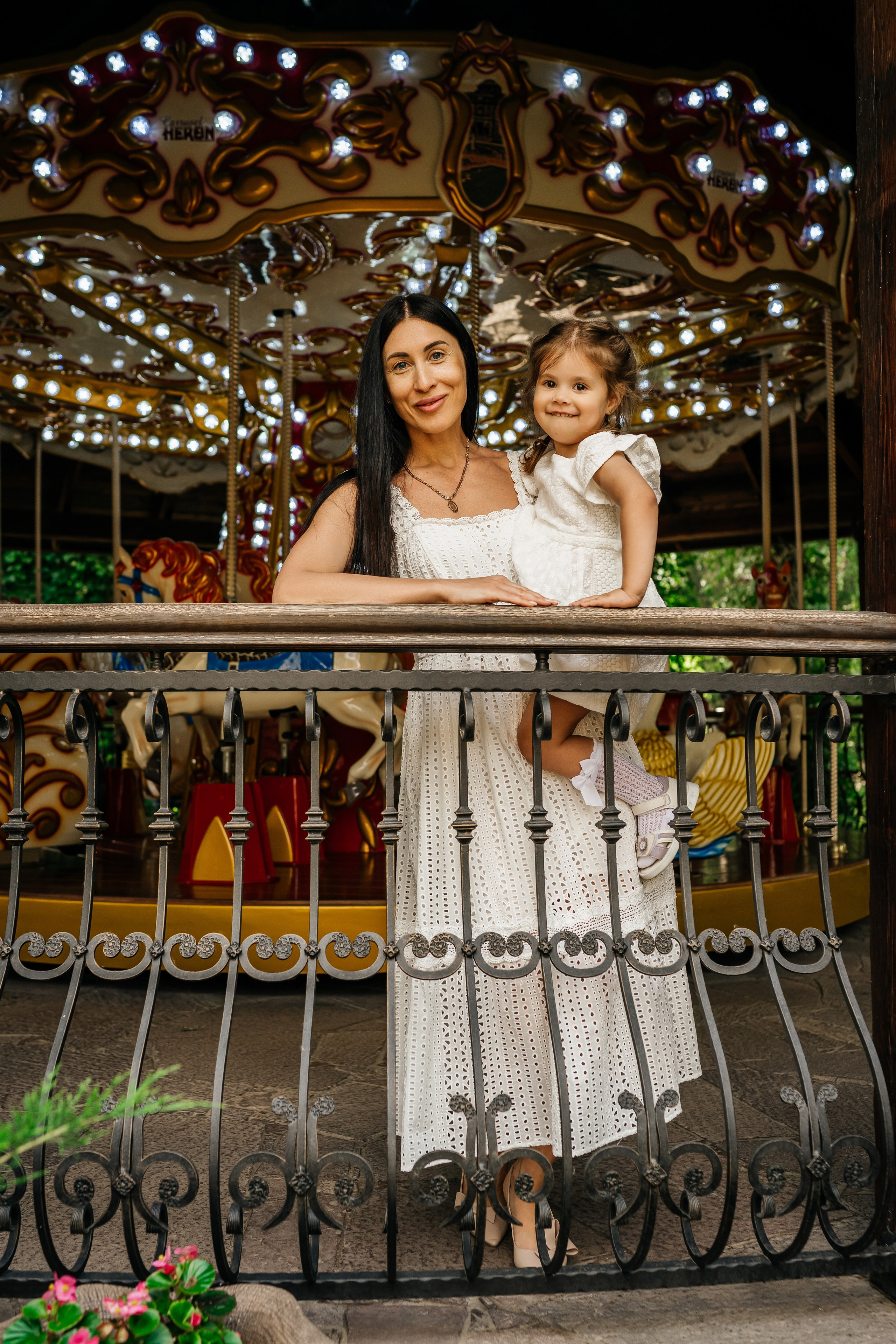 Семья Дарины в парке Лога. Фотограф в Каменске-Шахтинском Ольга Сагал