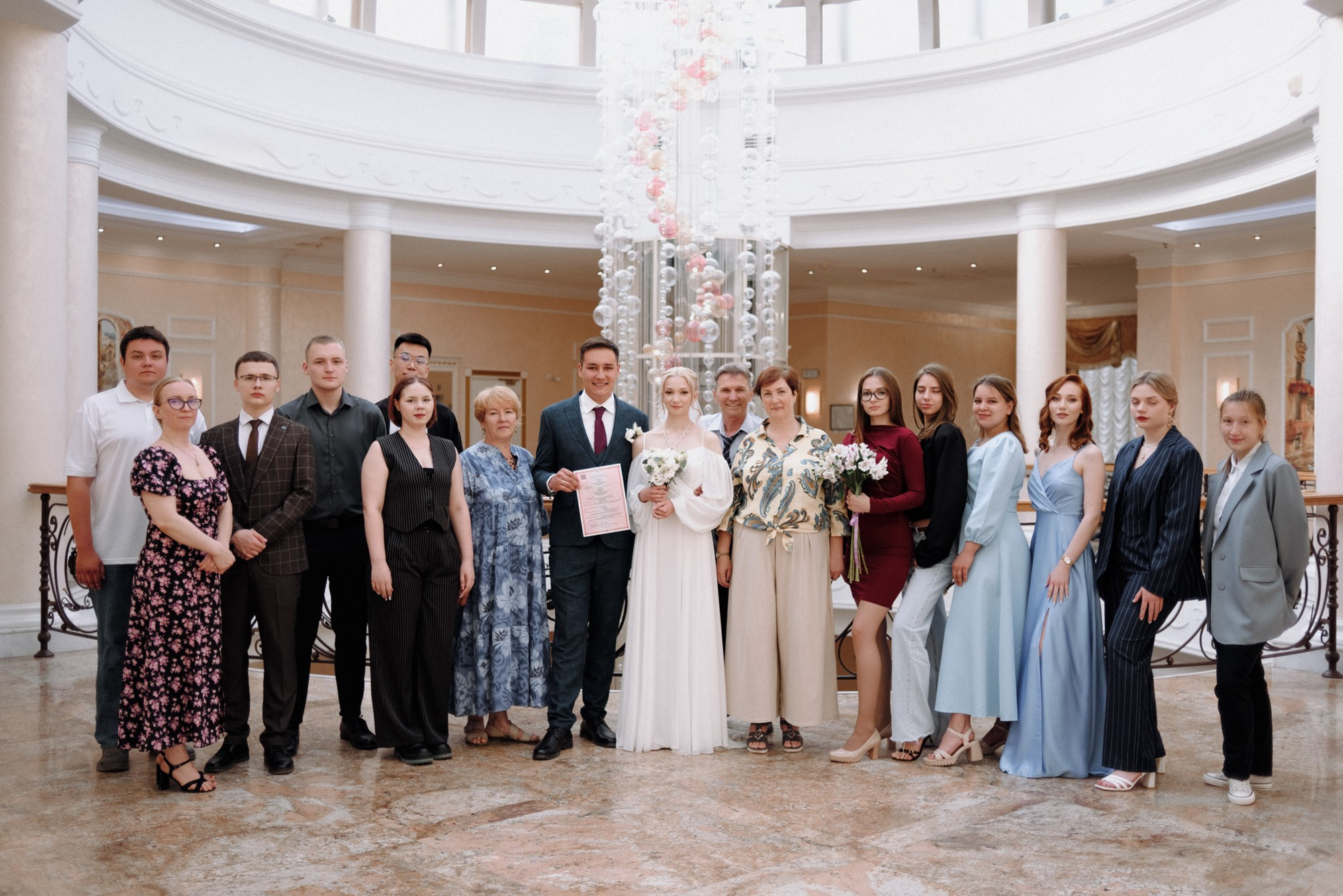 Свадебный фотограф в Тюмени — Фотосессия Тимура и Лизы в городском стиле. Портретный фотограф Тюмень Дарья Мустафина