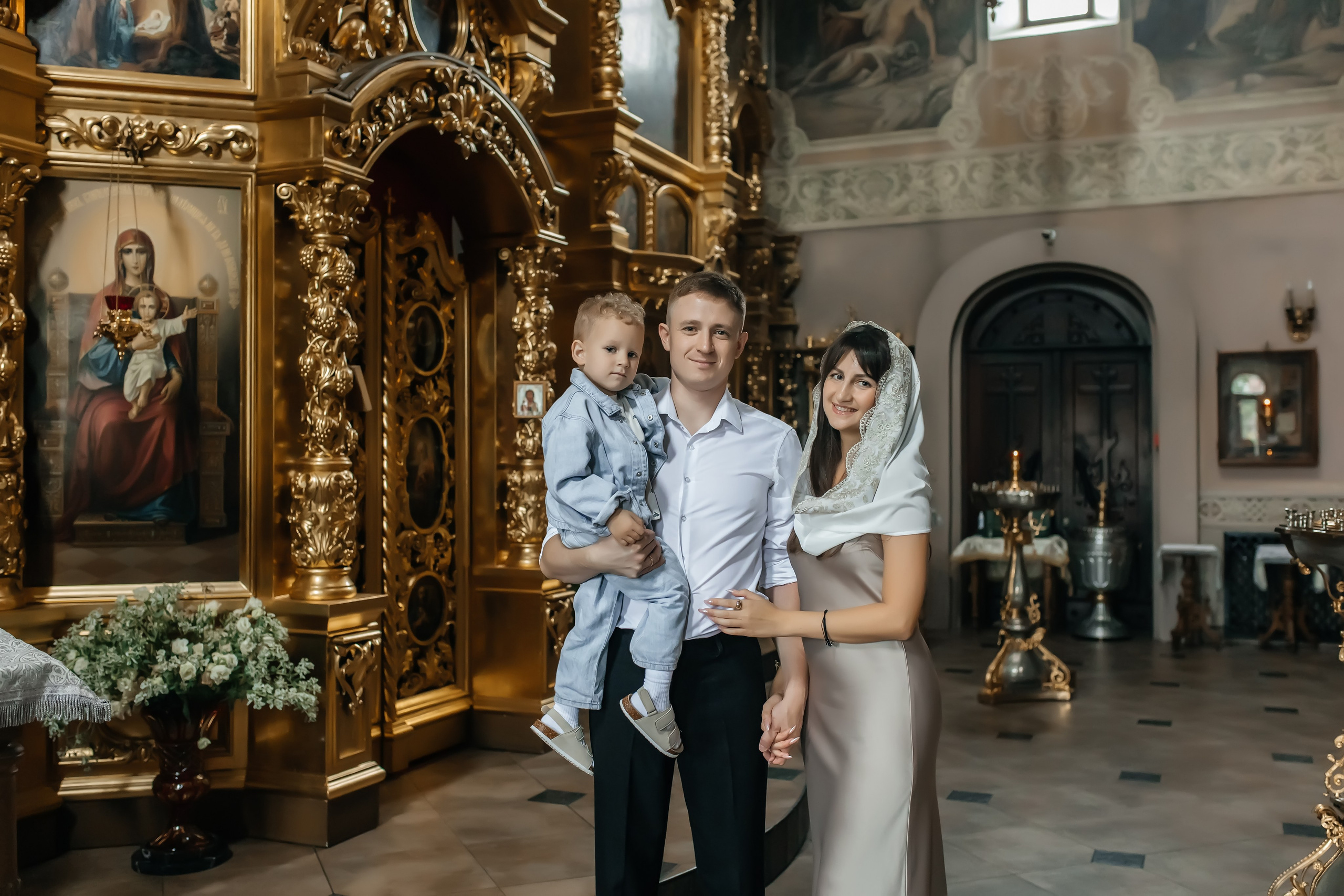 Крещение Артемия в Храме Николая Чудотворца в Ангелово. Фотограф на крещение и венчание Москва  Надежда Баланина