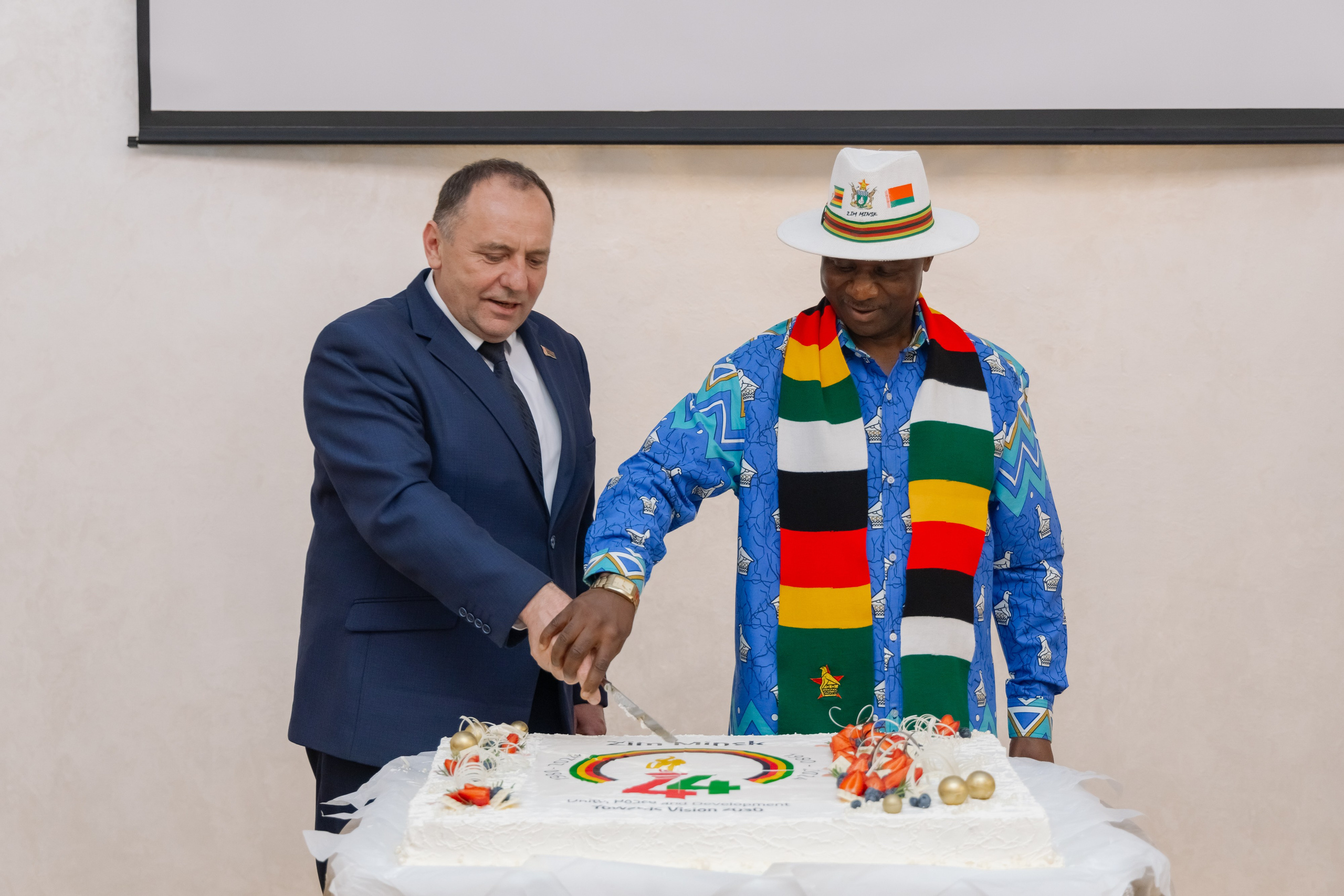 Фотосъемка делегации Посольства Зимбабве в Минске. Свадебный фотограф в Минске/Беларуси Сергей Спиридонов