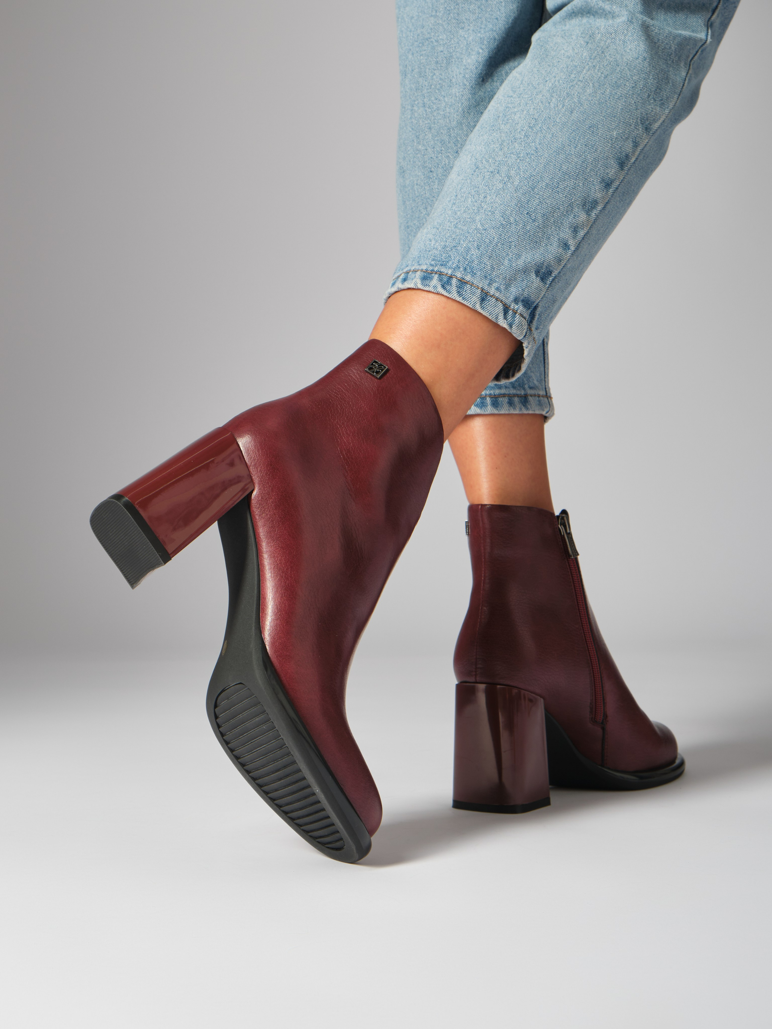 Полусапожки. Фотостудия для Wildberries Ozon