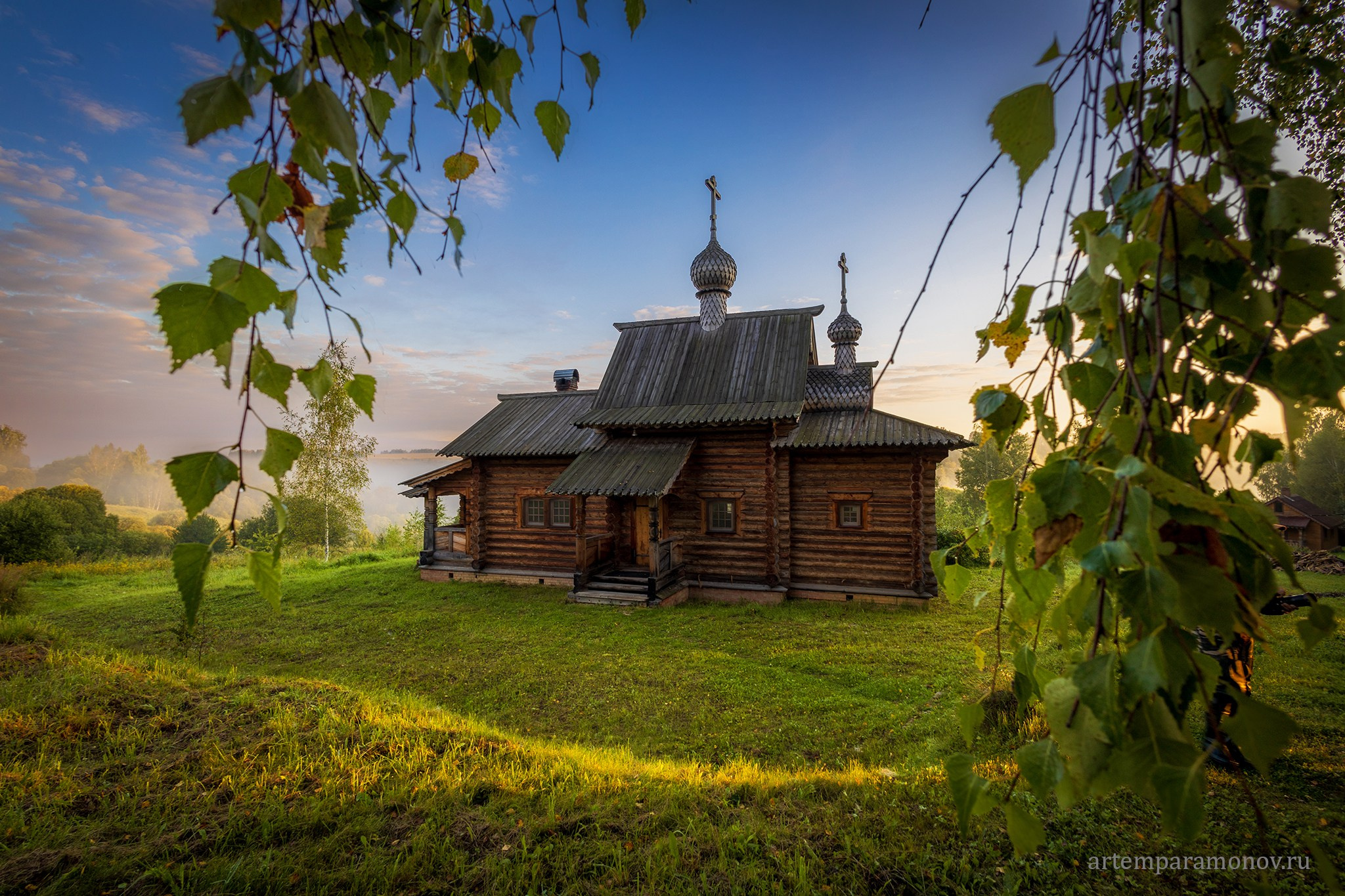 Михайловская церковь. Фотохудожник Артём Парамонов