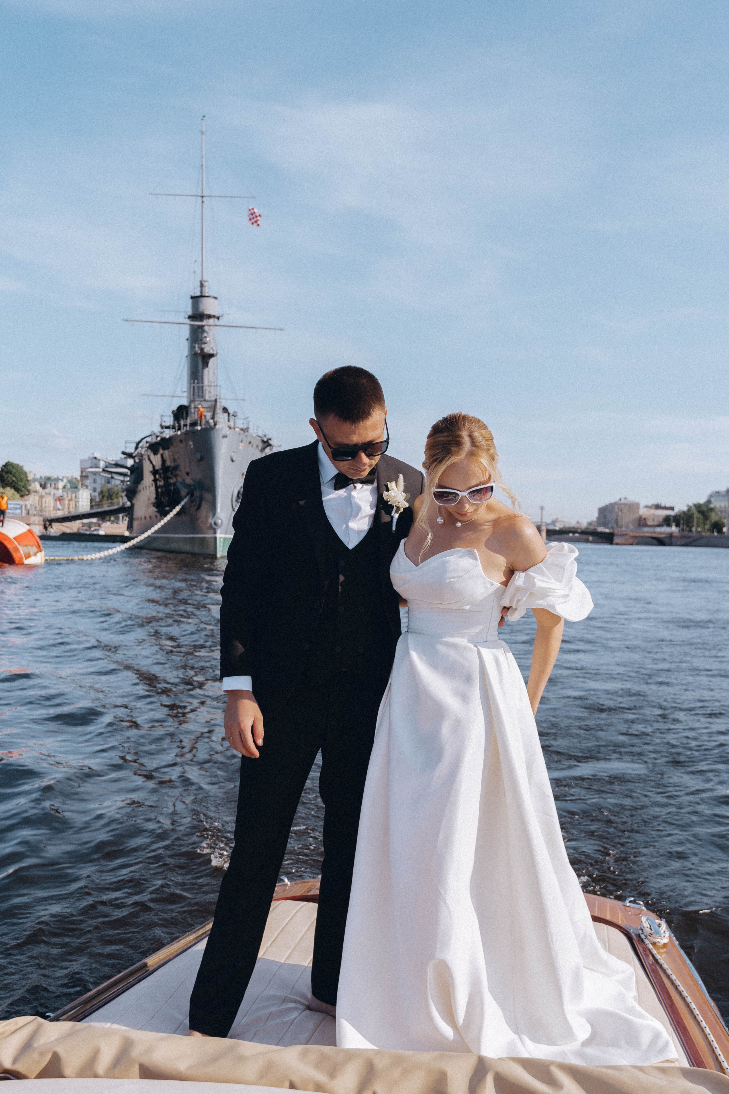 СВАДЕНБНАЯ СЬЕМКА НА КАТЕРЕ ПО КАНАЛАМ САНКТ-ПЕТЕРБУРГА И В АКВАТОРИИ НЕВЫ. Профессиональный фотограф, Санкт-Петербург — Виктория Богомолова