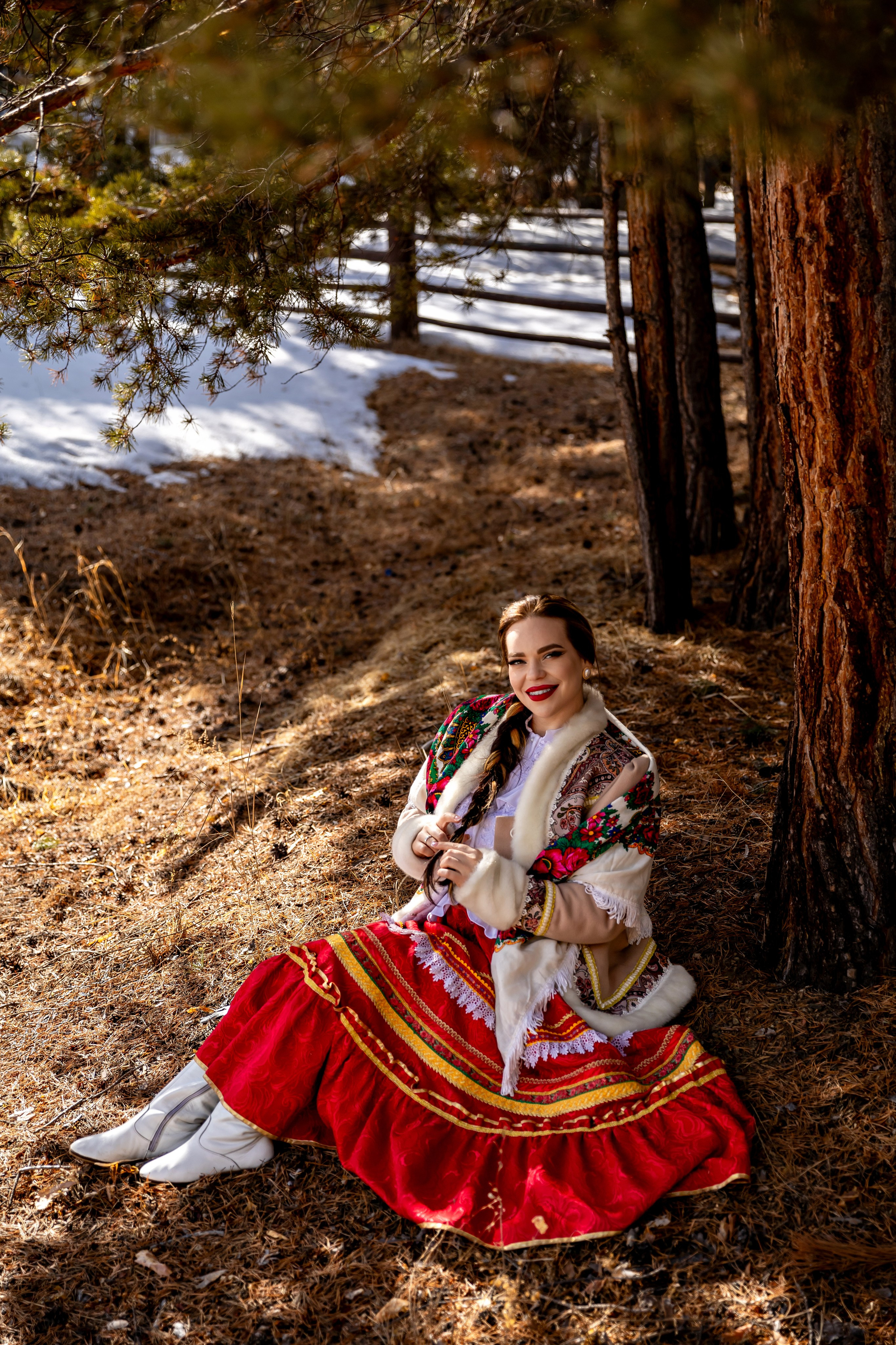 В национальных костюмах. Организую и проведу любые фотосессии в солнечной Бурятии, в Улан-Удэ!