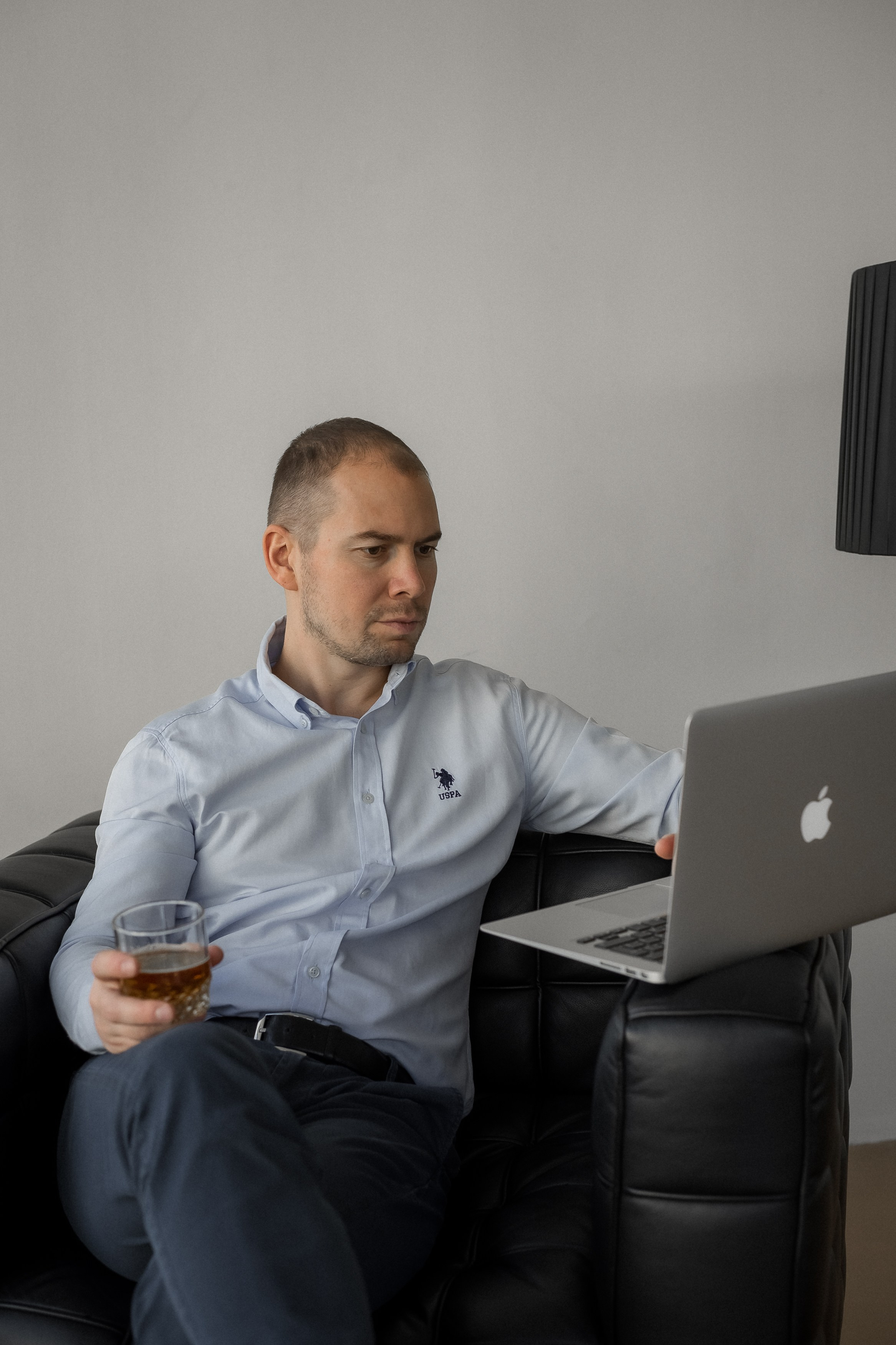 Бизнес портрет для руководителя. КОНТЕНТ |БРЕНД фотограф Санкт-Петербург — Жанна Олтаржевская