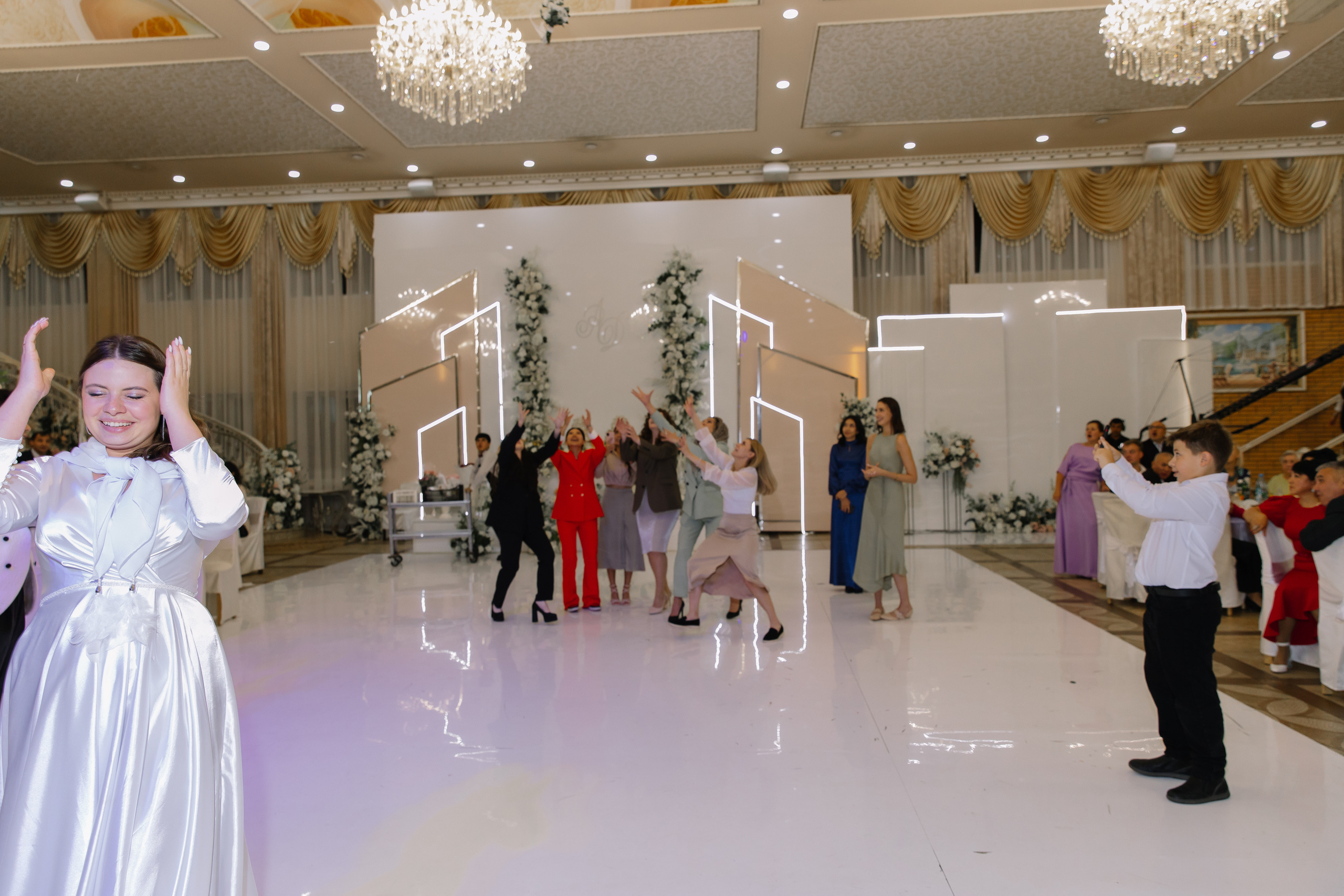 Свадьба Киргизская Арген & Дарья. Свадебный фотограф в Новосибирске Лидия Александровна