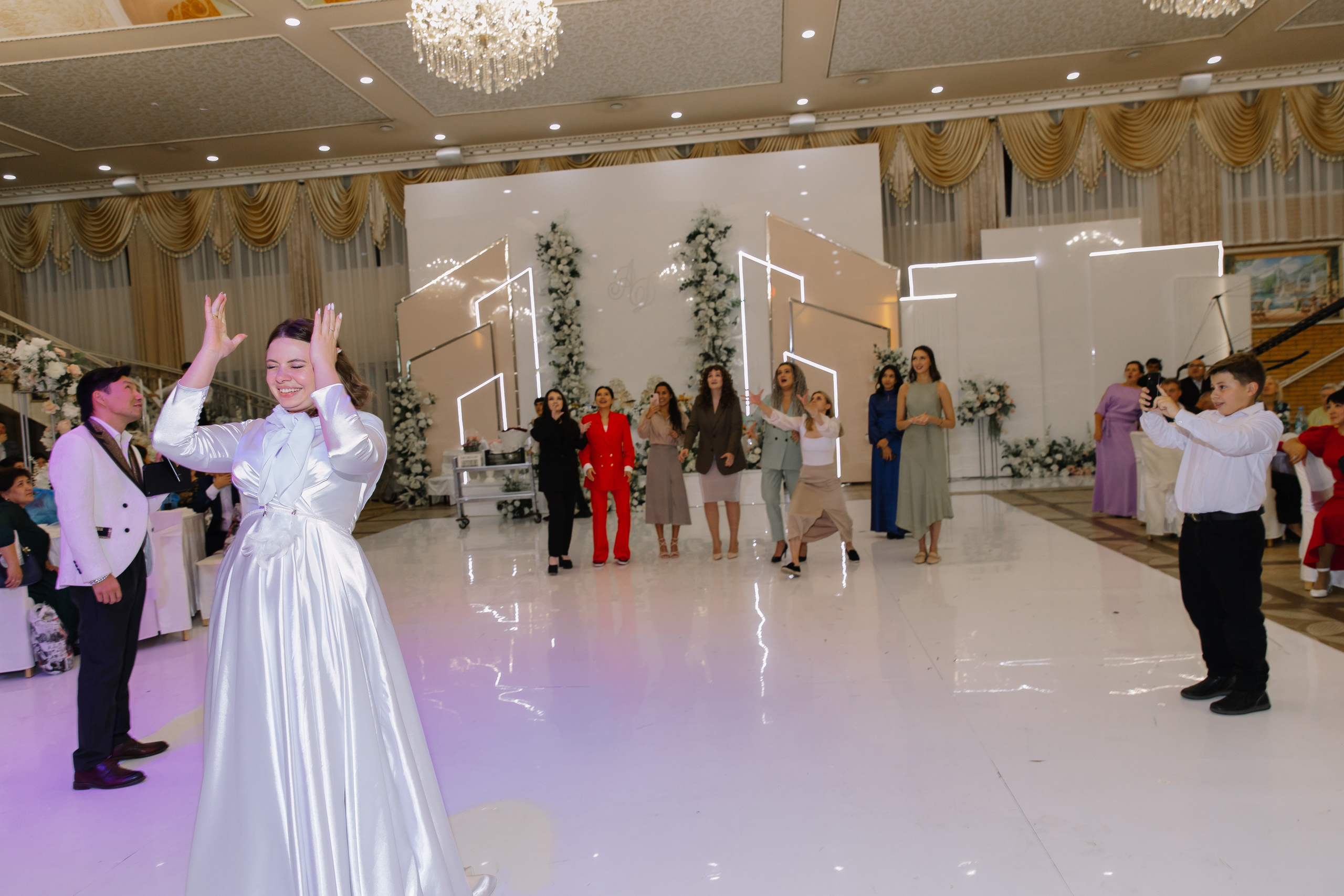 Свадьба Киргизская Арген & Дарья. Свадебный фотограф в Новосибирске Лидия Александровна