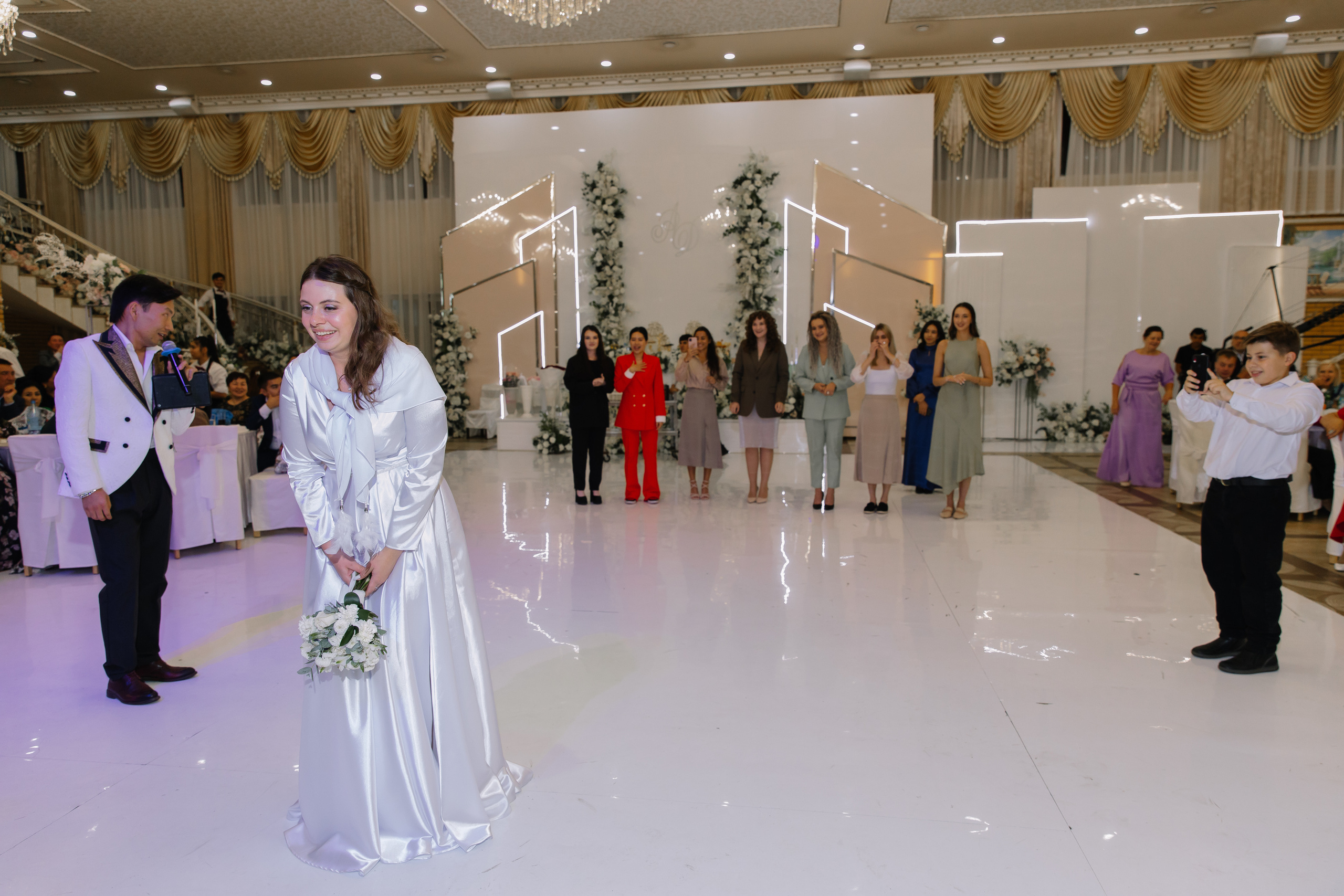 Свадьба Киргизская Арген & Дарья. Свадебный фотограф в Новосибирске Лидия Александровна