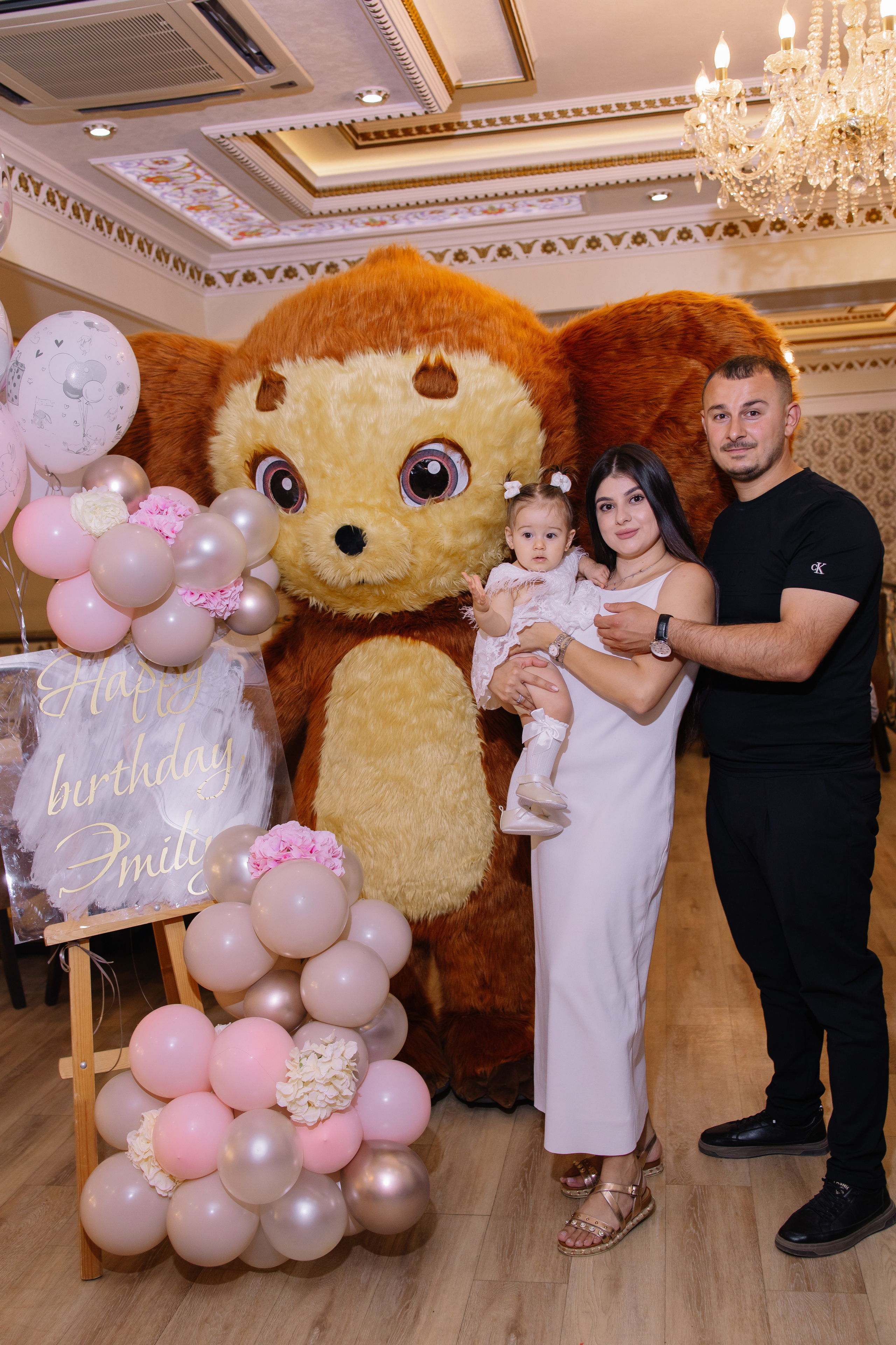 1 годик Эмилии. Свадебный фотограф в Новосибирске Лидия Александровна