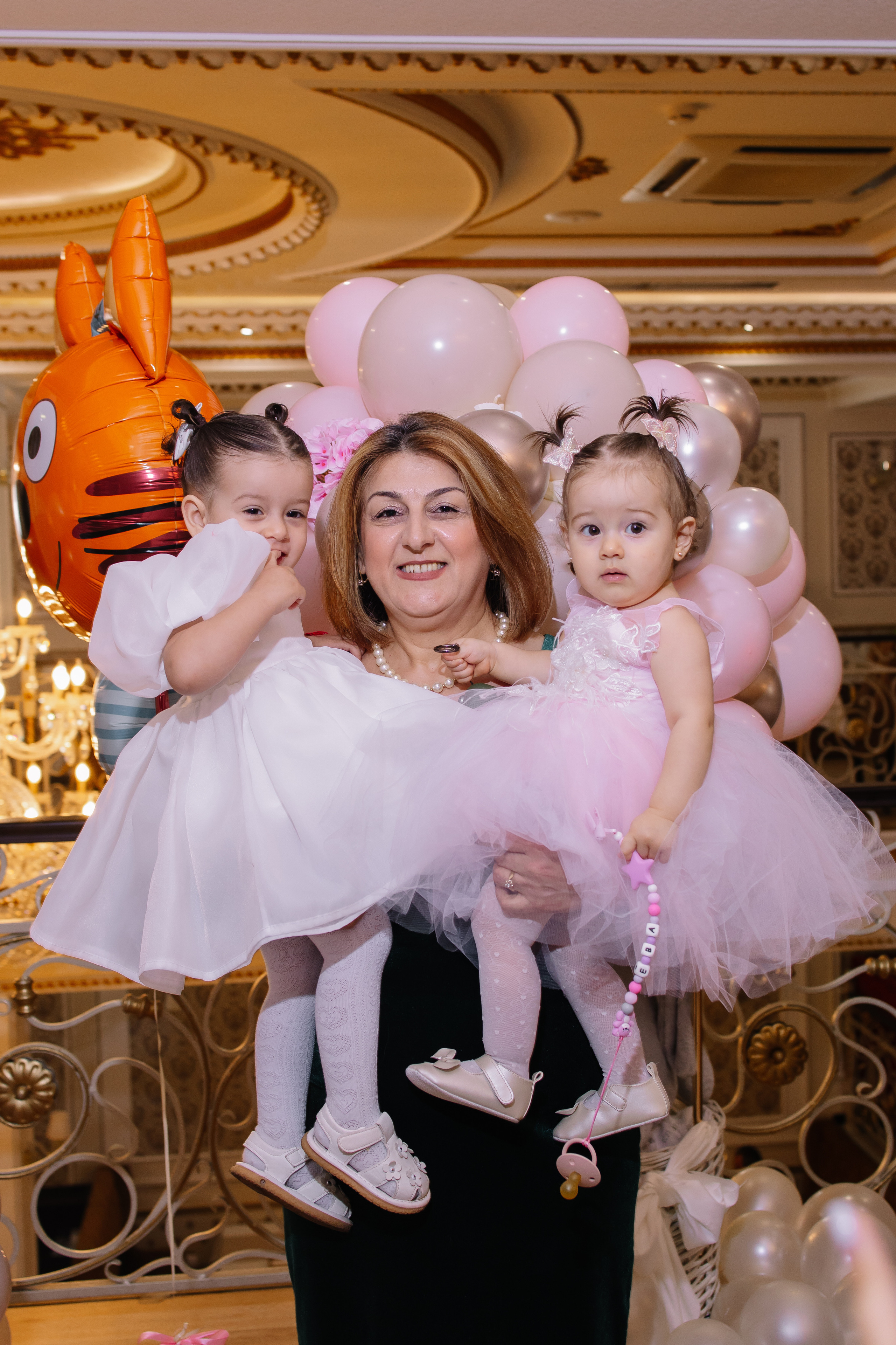 1 годик Эмилии. Свадебный фотограф в Новосибирске Лидия Александровна