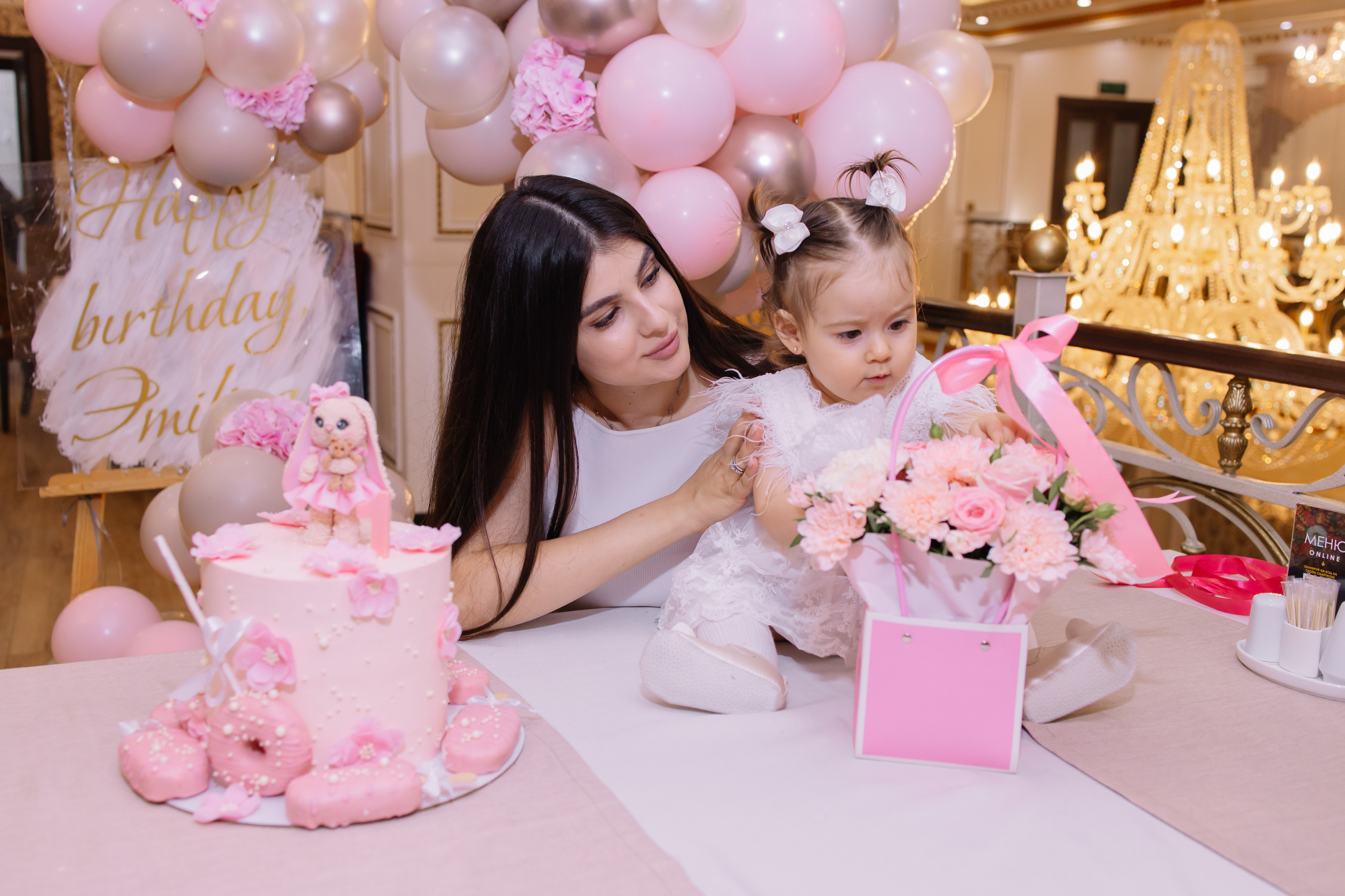 1 годик Эмилии. Свадебный фотограф в Новосибирске Лидия Александровна