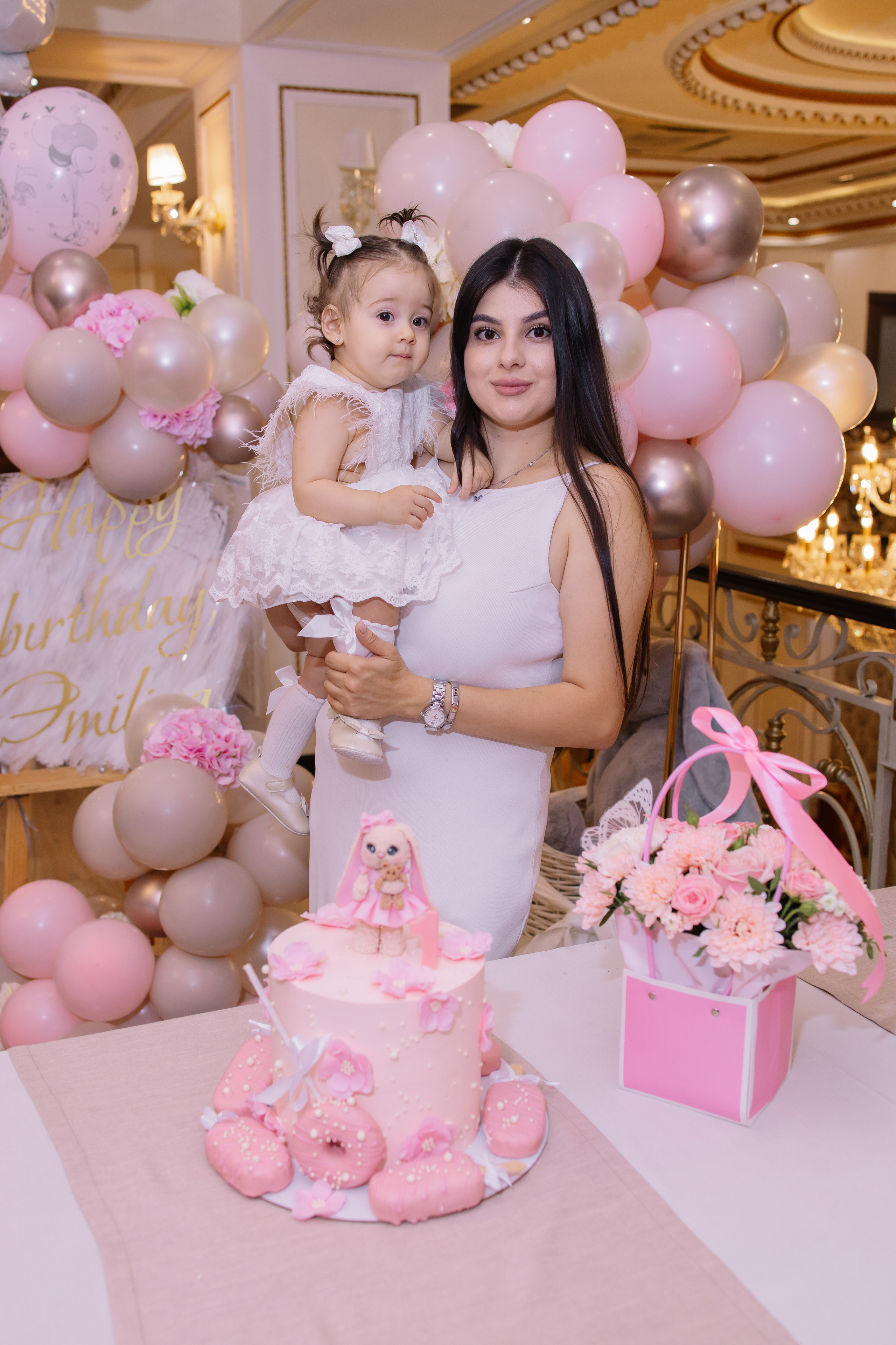 1 годик Эмилии. Свадебный фотограф в Новосибирске Лидия Александровна