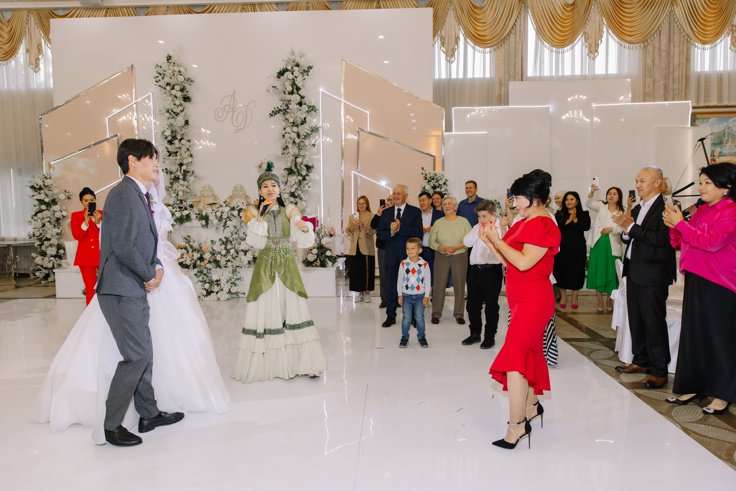 Свадьба Киргизская Арген & Дарья. Свадебный фотограф в Новосибирске Лидия Александровна