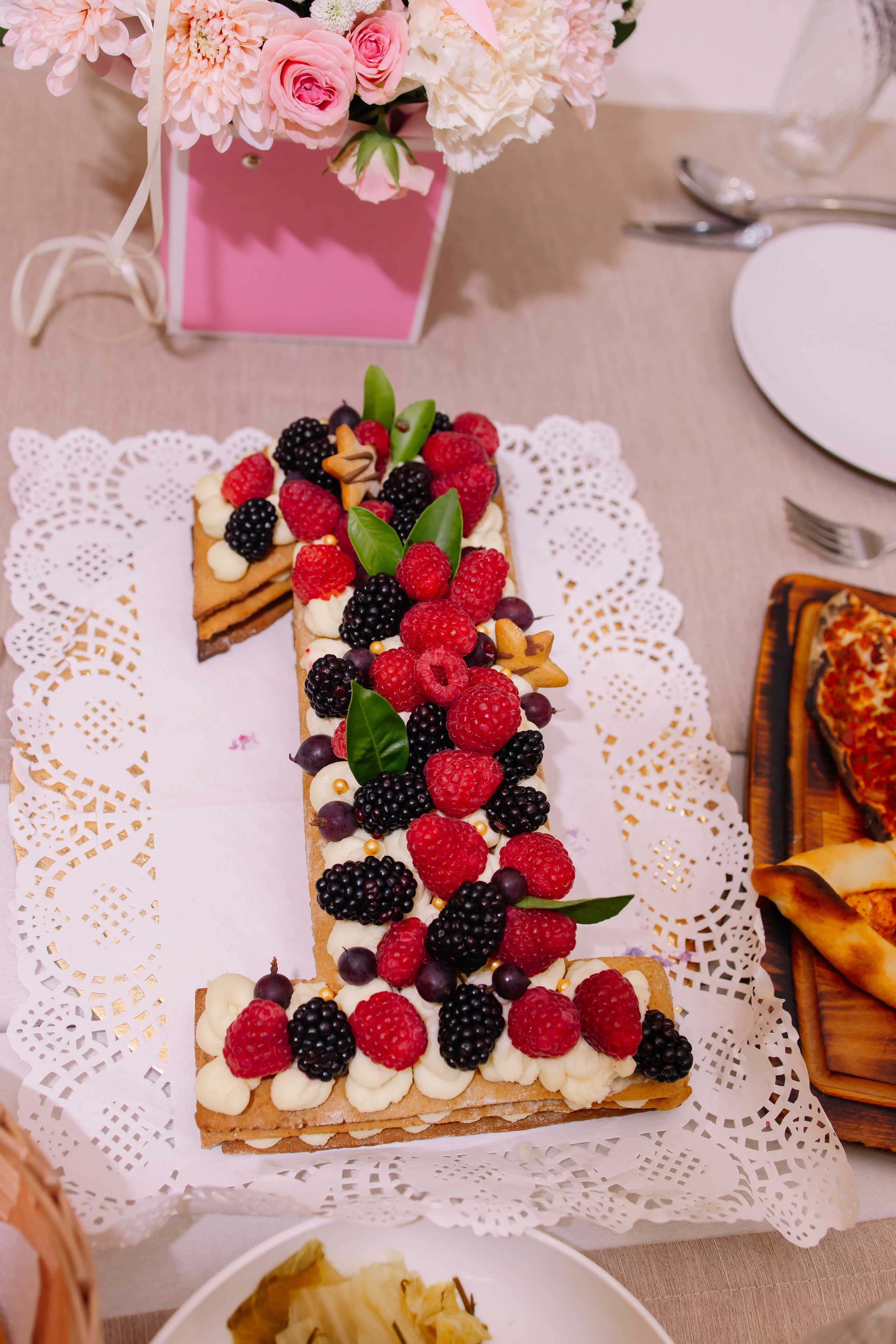 1 годик Эмилии. Свадебный фотограф в Новосибирске Лидия Александровна