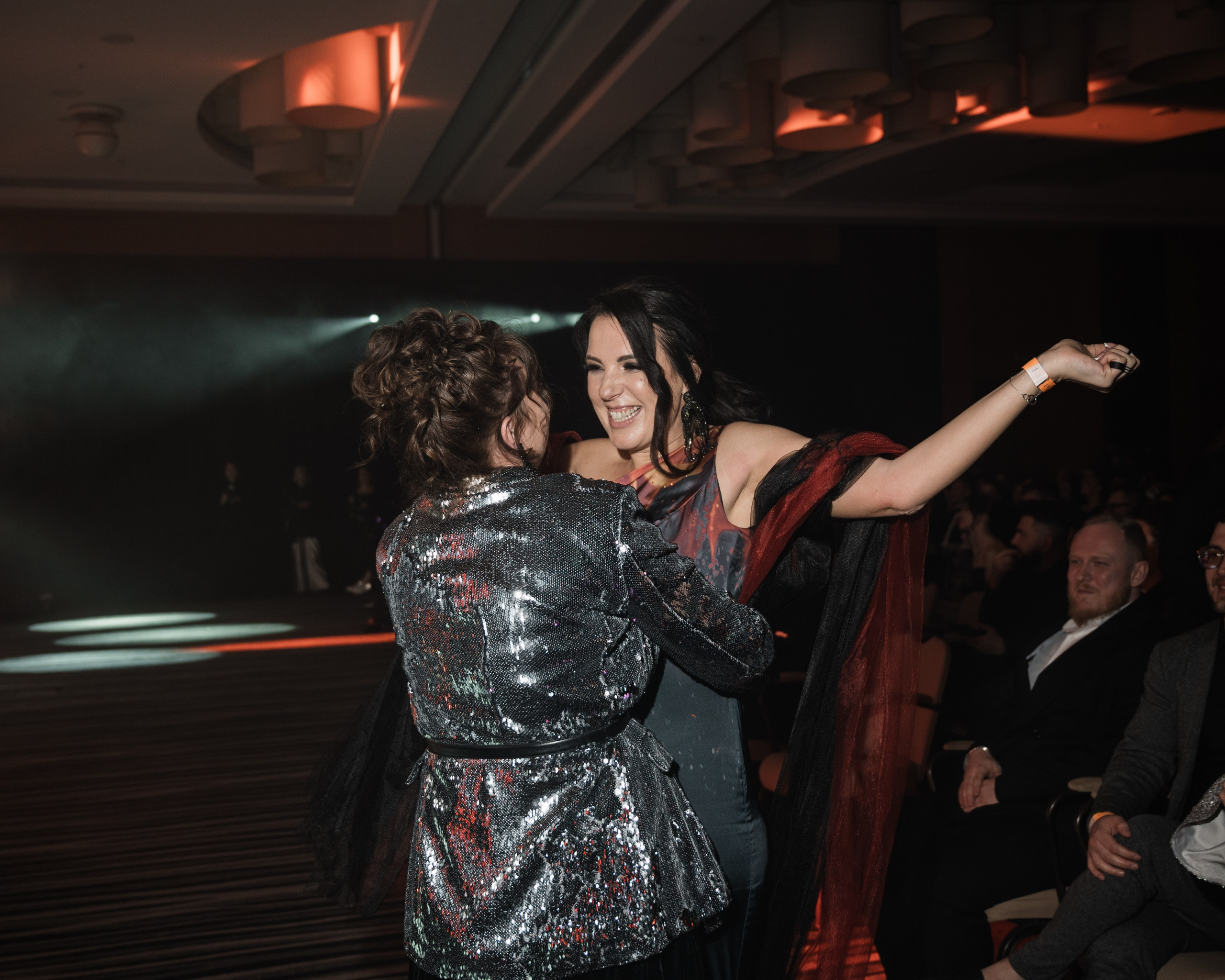 Репортажный фотограф на корпоратив и другие мероприятия. Свадебный и семейный фотограф в Краснодаре Марина Стёпа