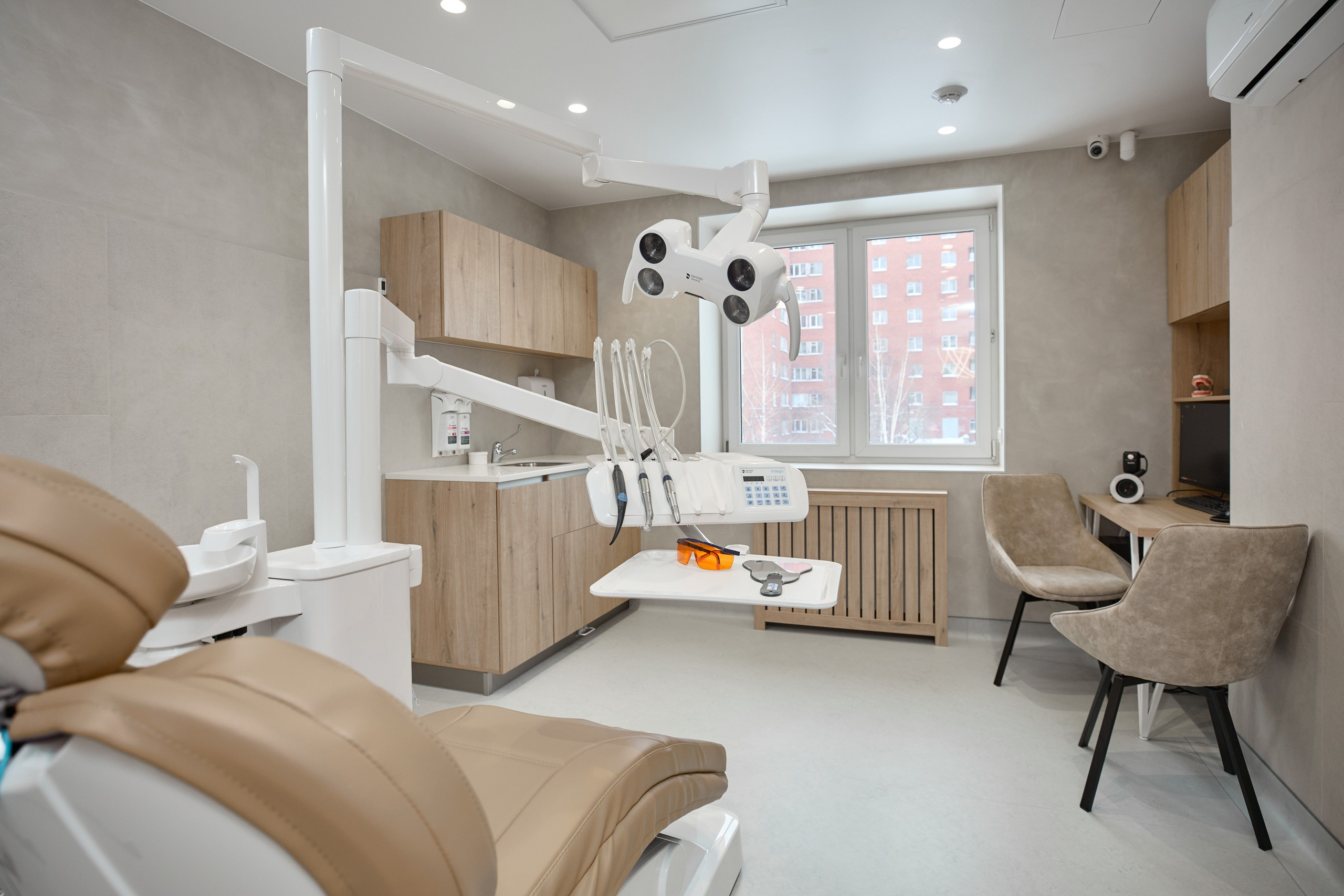 Фотосессия стоматологии Шустовы в Екатеринбурге