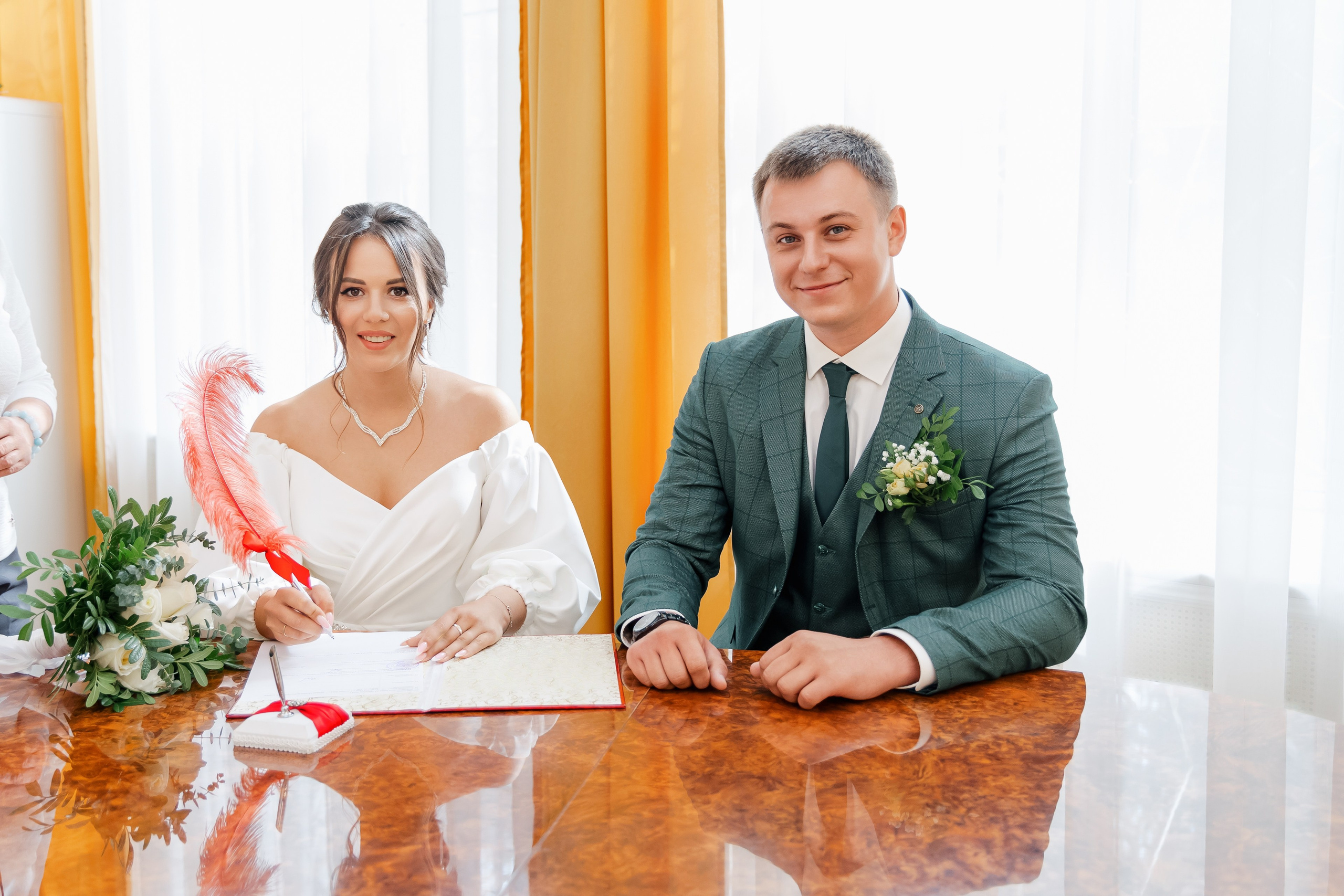 Олег и Юлия. Свадебная прогулка. Свадебный фотограф в Хабаровске