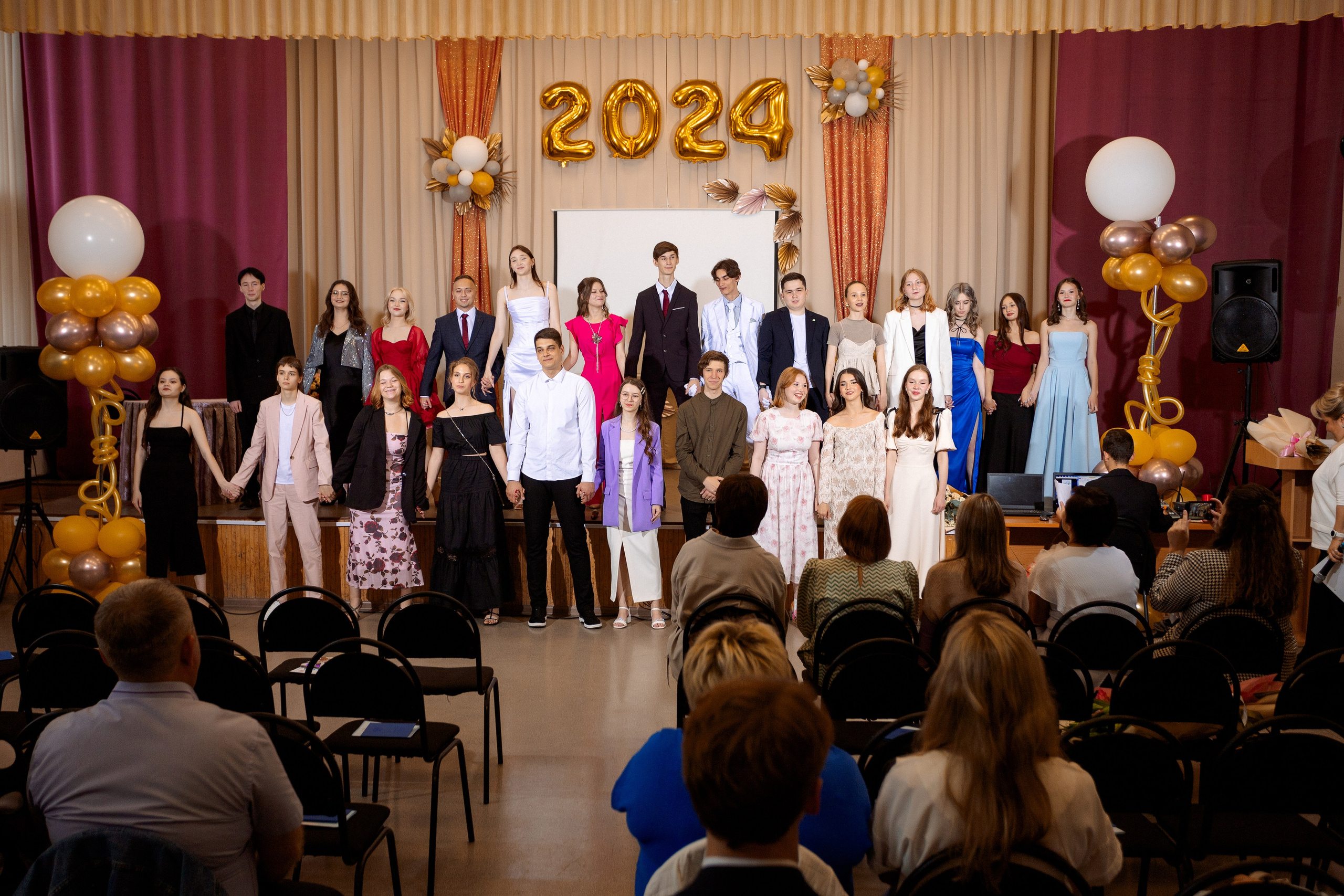 ВРУЧЕНИЕ АТТЕСТАТОВ: Пример. Все фото. Профессиональный фотограф в Ижевске Леша Петров