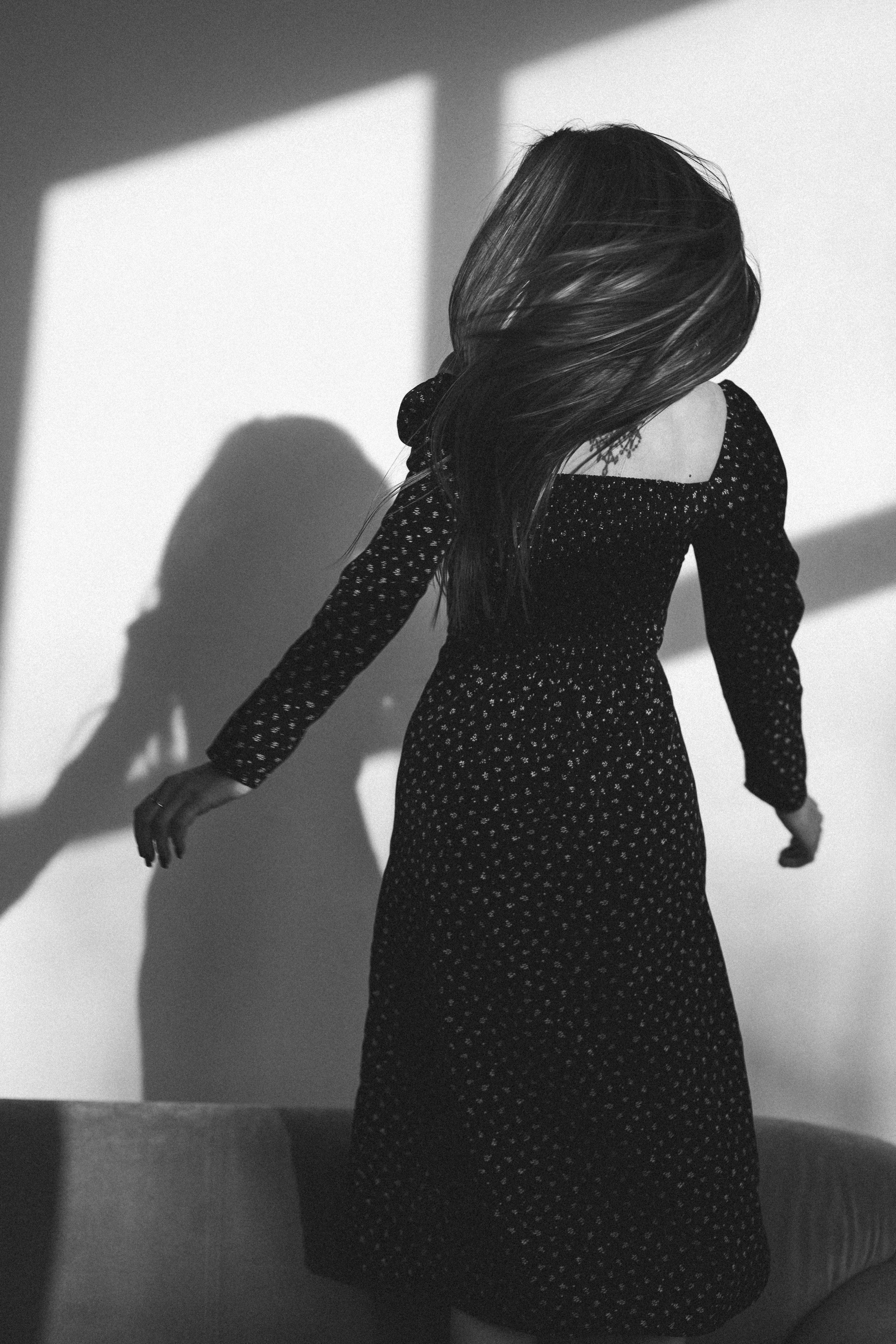 Студийные съемки в ч/б. Женский фотограф в Москве Рина Леонтьева