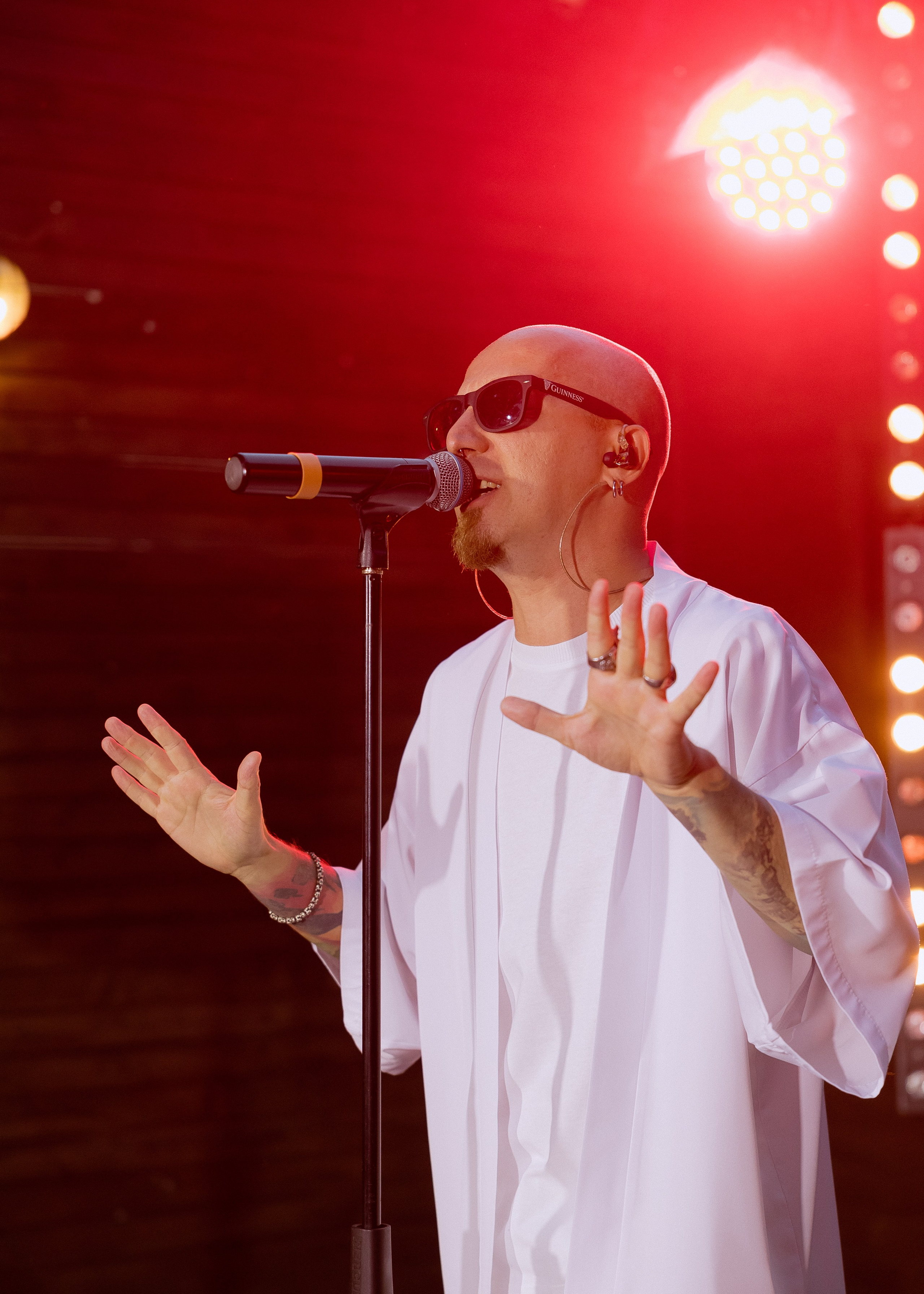 Дмитрий и Алита. Фотограф Эмиль Исякаев