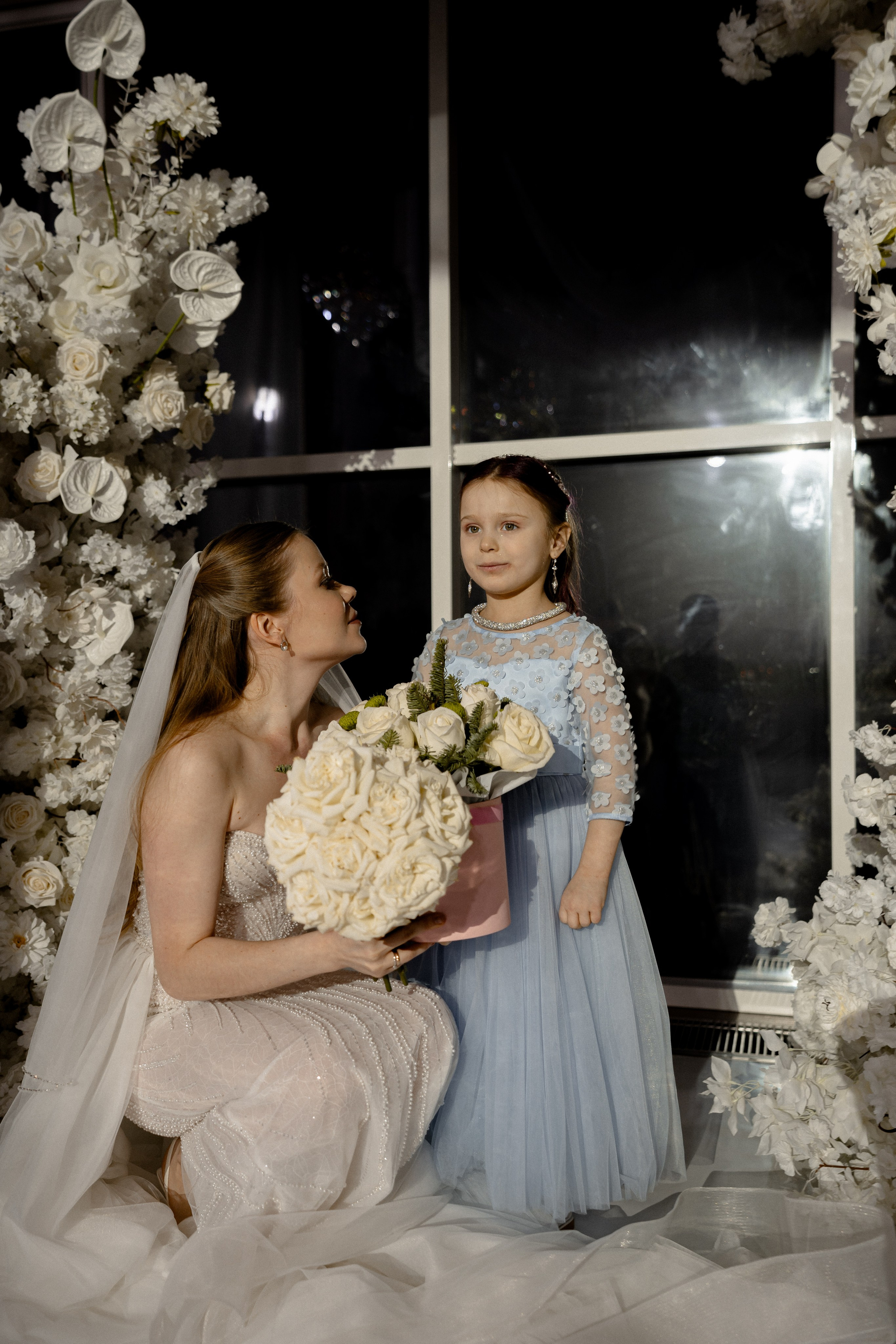 СВАДЕБНАЯ СЬЕМКА СБОРОВ В ОТЕЛЕ И ВЫЕЗД НА ЦЕРЕМОНИЮ (СНЯТО В СИБИРЕ В НИЖНЕВАРТОВСКЕ). Профессиональный фотограф, Санкт-Петербург — Виктория Богомолова