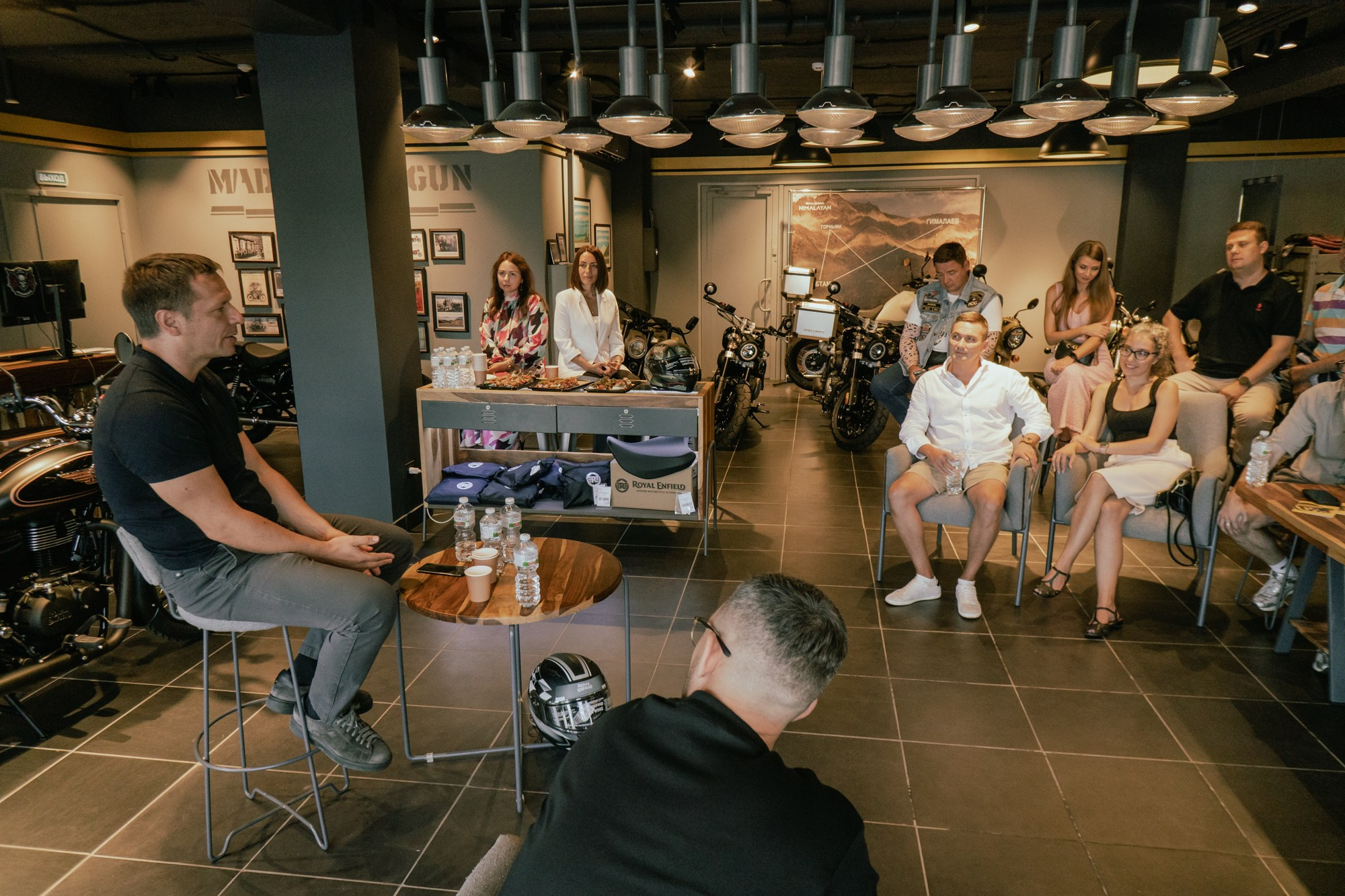 Встреча с Сергеем Пахомовым. Фотограф Максим Буряк