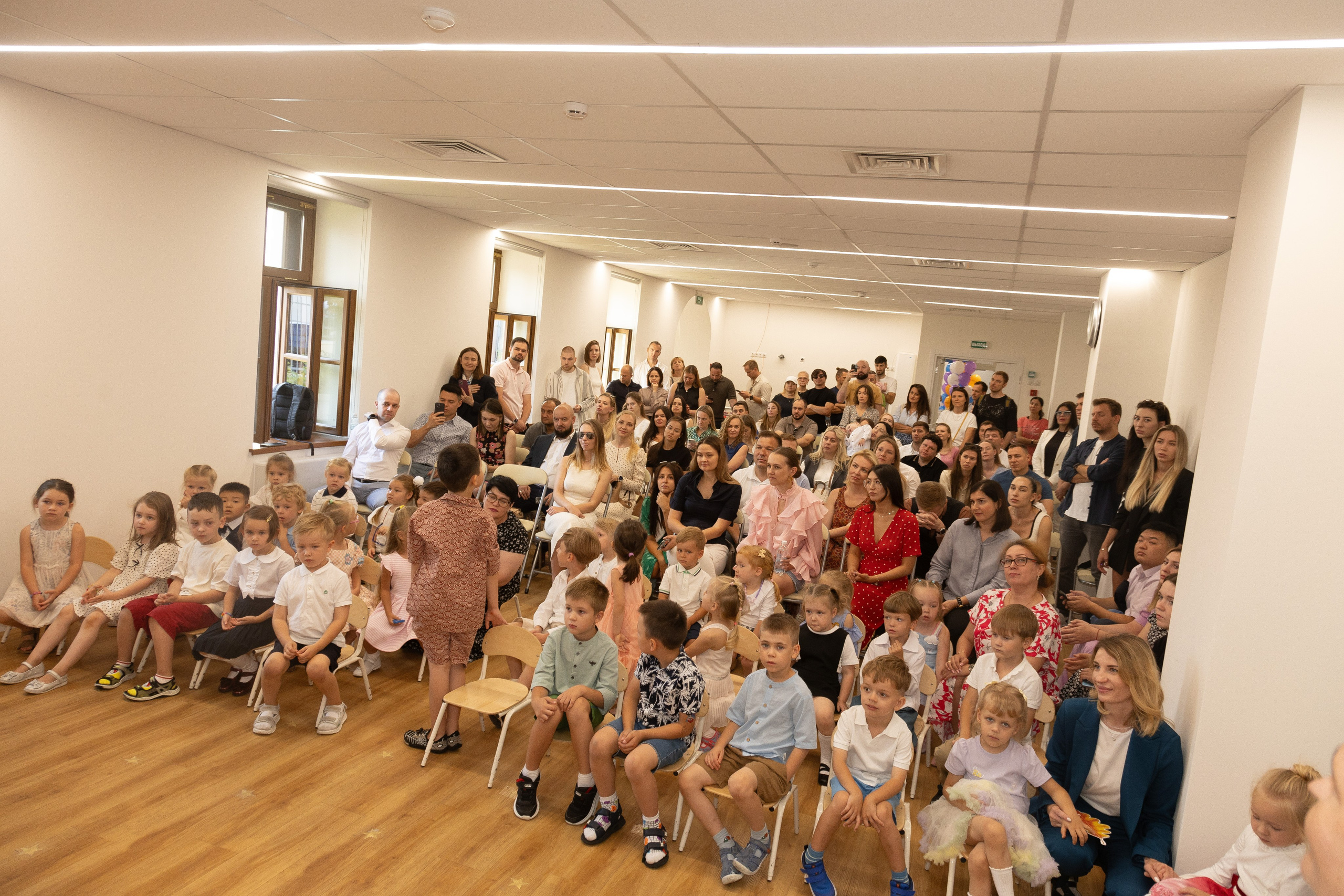 2 -го Сентября RYBAKOV PLYSCHOOL. Портретный Студийный и уличный фотограф Москва. Индивидуальные, Семейные, Беременность, Будуар, Каталог, контент съемки для блога и бизнеса