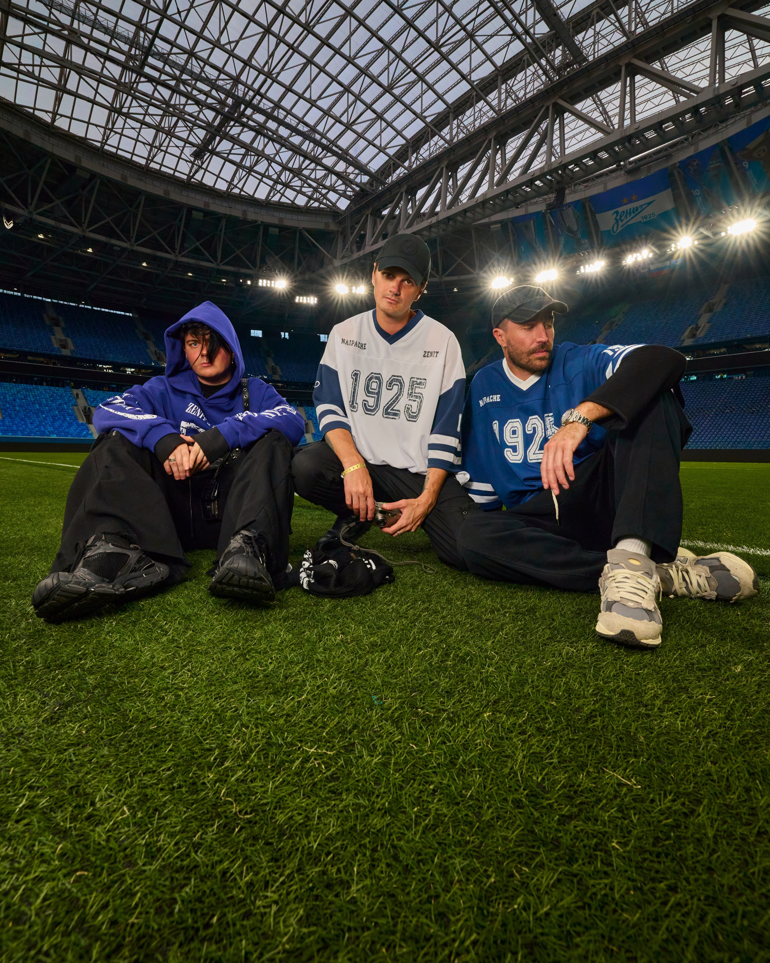 Zenit x Naipache. Святослав Лебедев | Рекламный фотограф — Коммерческая съемка, Арт-дирекшн, AI-интеграция